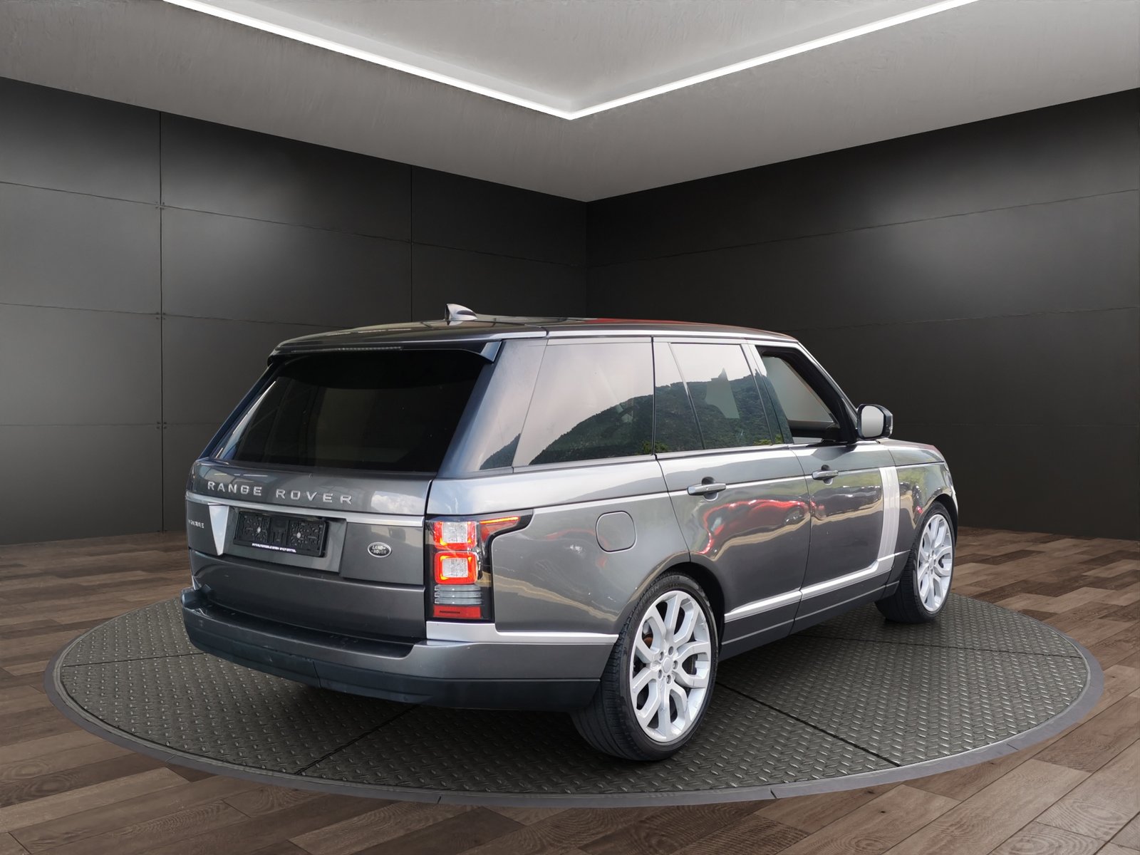 LAND ROVER Range Rover 3.0 TDV6 Vogue Automatic, Diesel, Second hand / Used, Automatic - 6