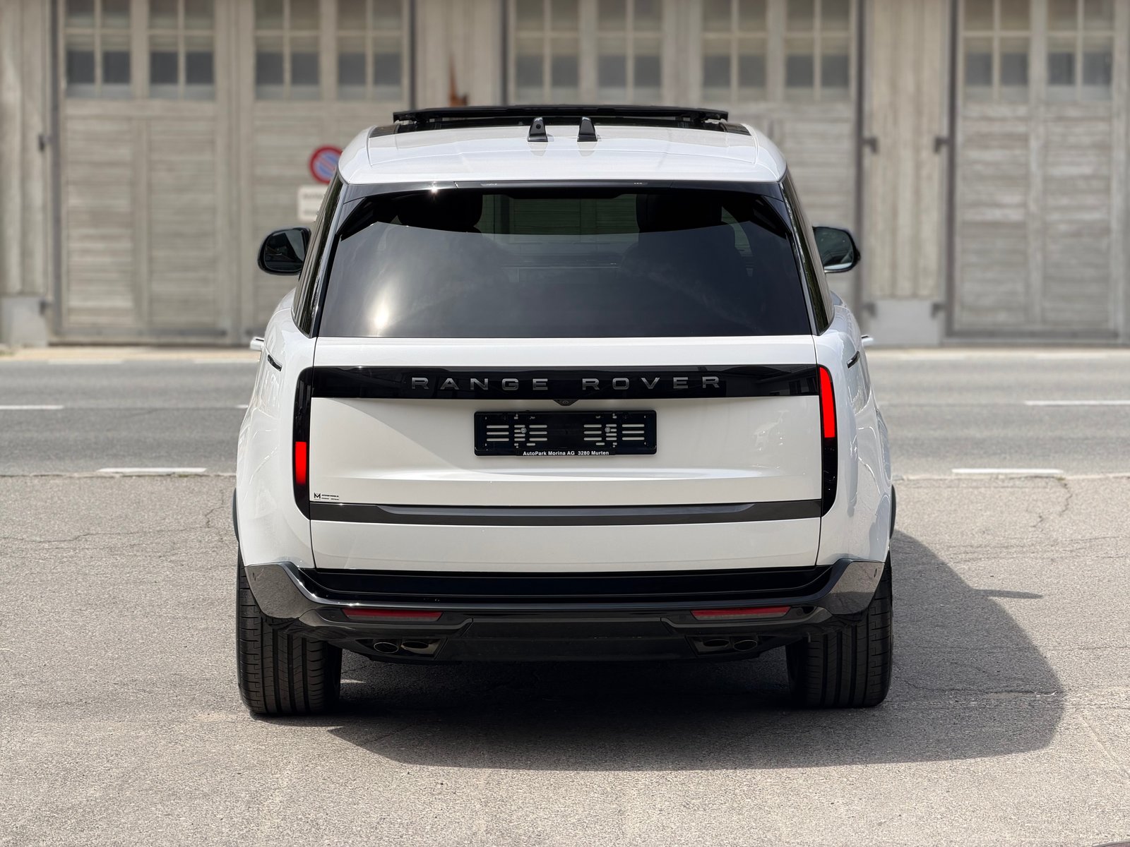 LAND ROVER Range Rover LWB SV P530 4.4 V8 Autobiography Auto, Petrol, Second hand / Used, Automatic - 6