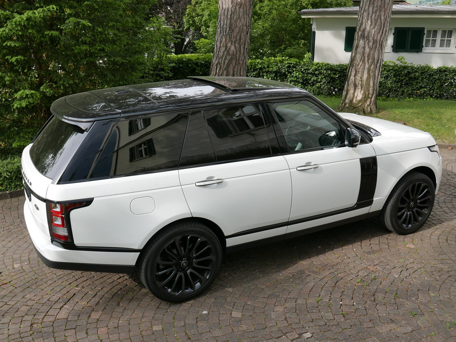 LAND ROVER Range Rover 5.0 SC AB Black Automatic, Benzin, Occasion / Gebraucht, Automatik - 3