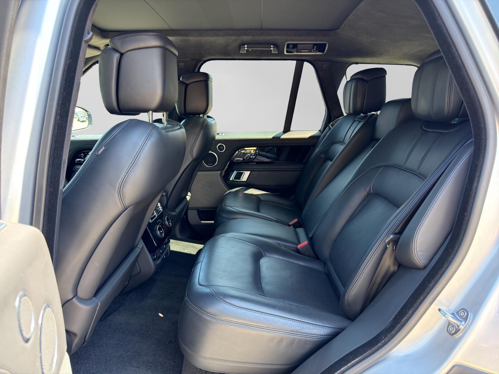 LAND ROVER Range Rover 2.0 P400e Autobiography, Hybride Rechargeable Essence/Électricité, Occasion / Utilisé, Automatique - 7