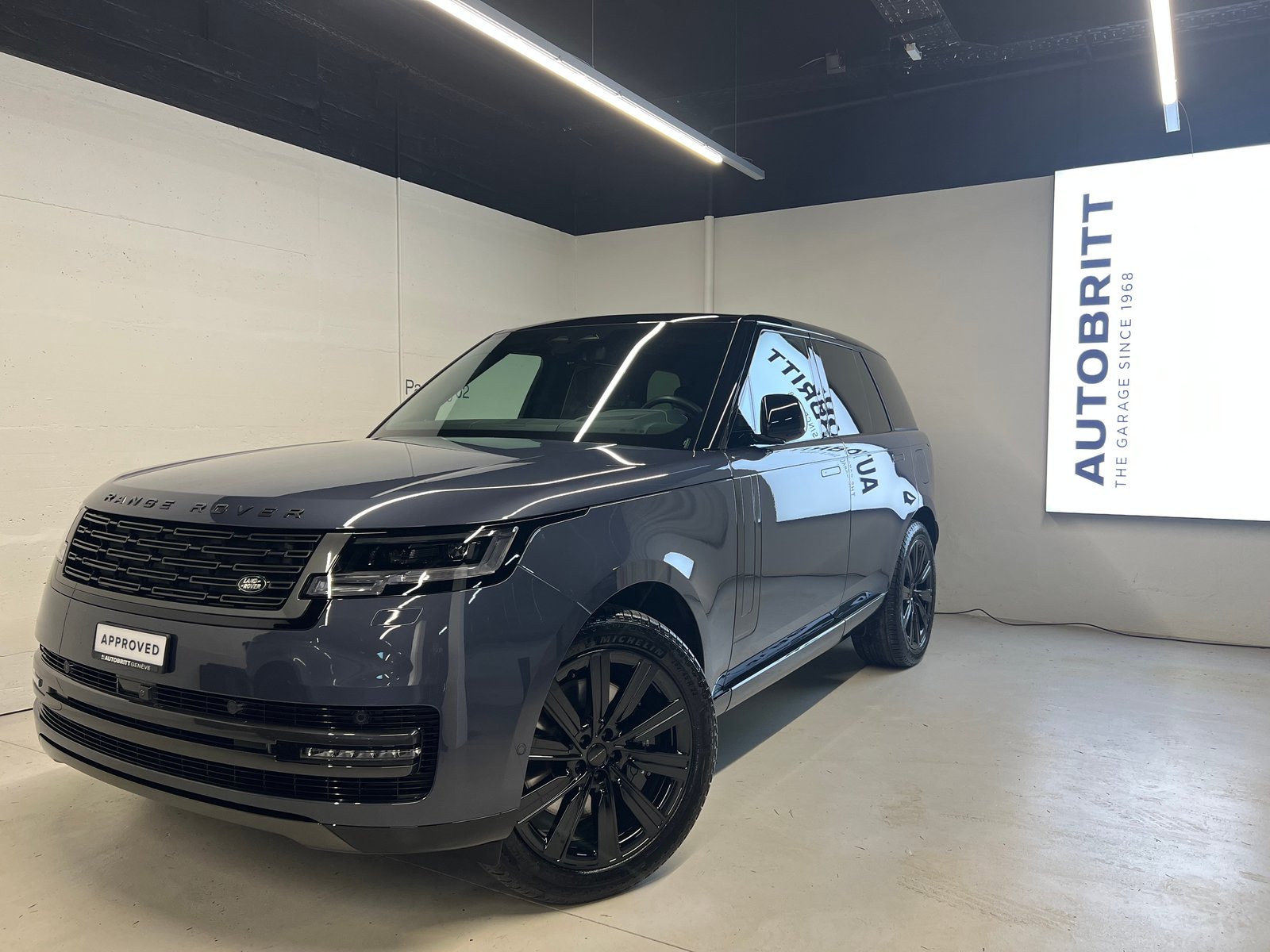 LAND ROVER Range Rover 3.0 I6 P550e Autobiography