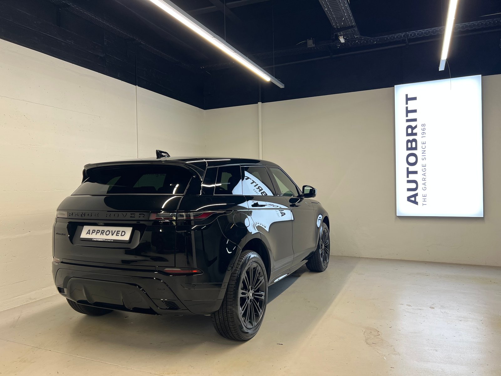 LAND ROVER RR Evoque 1.5 T 270e Dynamic SE, Plug-in-Hybrid Benzin/Elektro, Vorführwagen, Automatik - 2