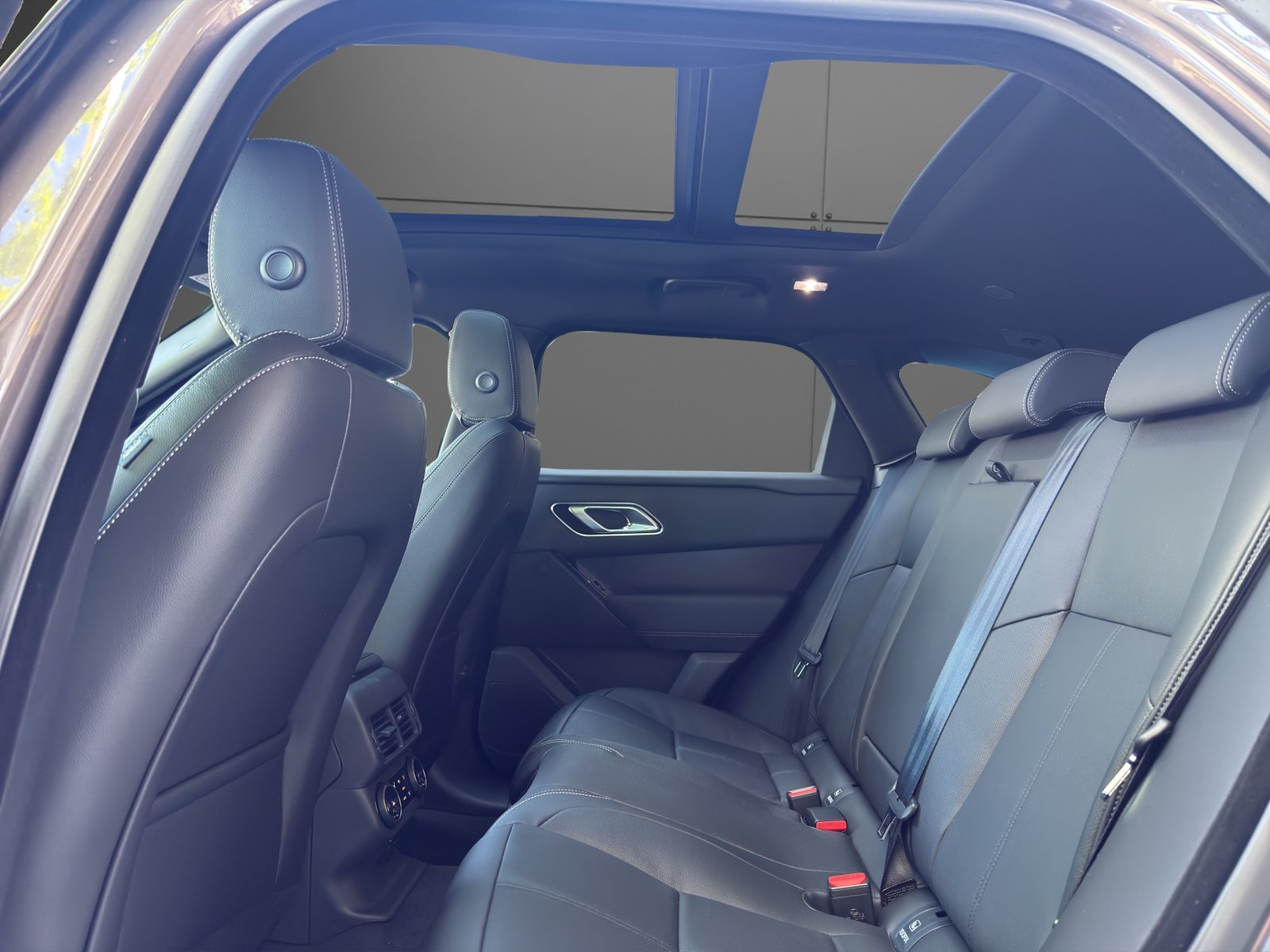 LAND ROVER Range Rover Velar P400e 2.0 I4 PHEV Belgravia Ed., Plug-in-Hybrid Benzina/Elettrica, Auto nuove, Automatico - 7