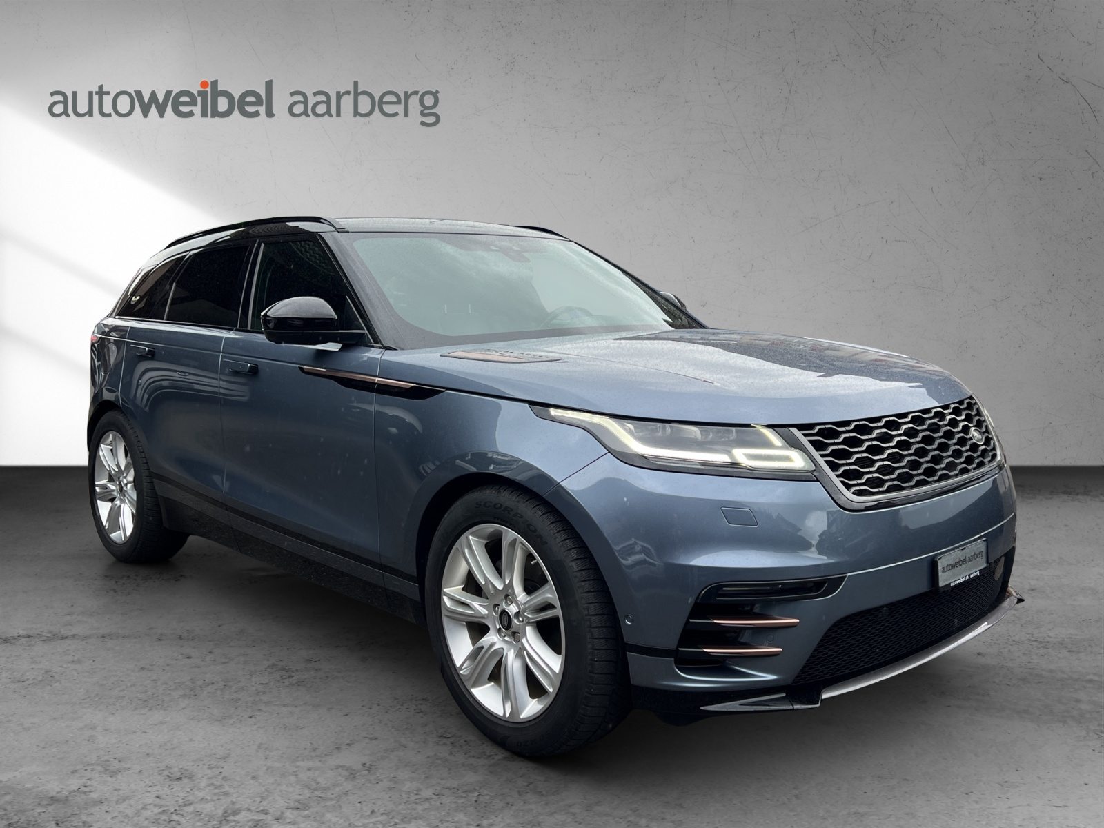 LAND ROVER RR Velar R-Dyn. D 240 SE