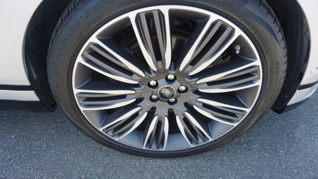 LAND ROVER RR Velar R-Dyn. P 300 HSE, Occasion / Gebraucht, Automatik - 7