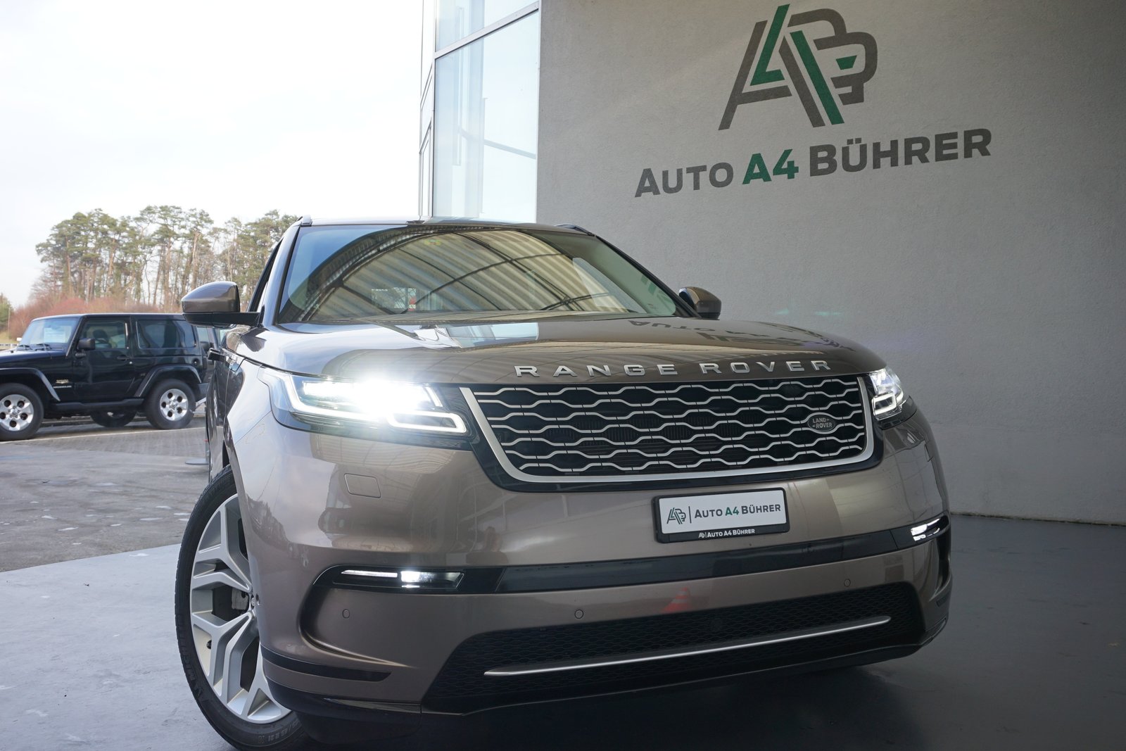 LAND ROVER RR Velar D 240 SE, Diesel, Second hand / Used, Automatic - 3