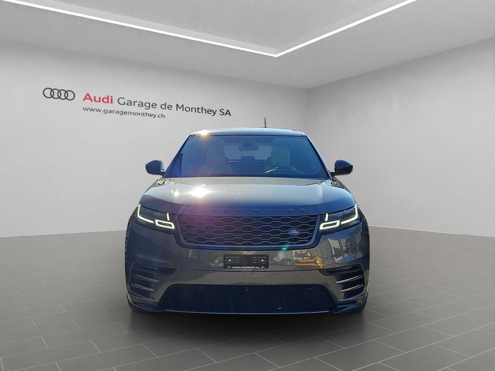 LAND ROVER Range Rover Velar D 300 First Edition Automatic, Diesel, Second hand / Used, Automatic - 2