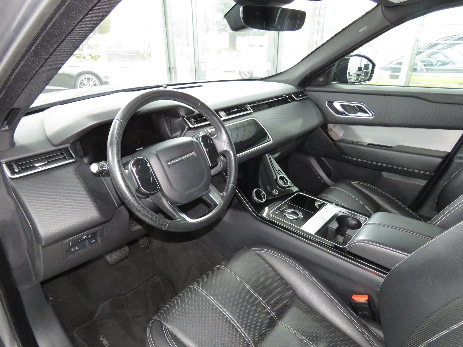LAND ROVER Range Rover Velar P 250 S Automatic, Benzin, Occasion / Gebraucht, Automatik - 7