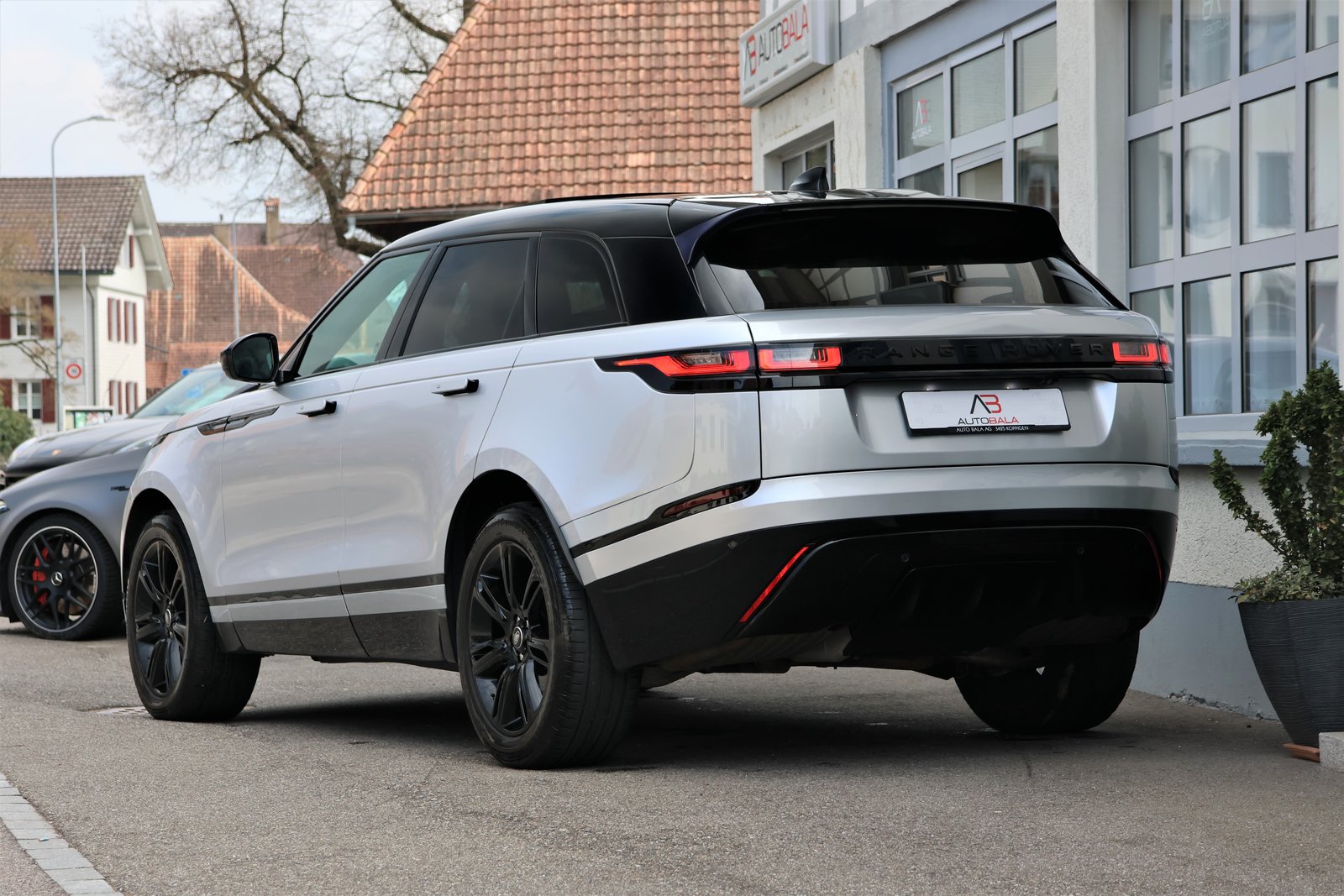 LAND ROVER Range Rover Velar P 250 Automatic, Benzin, Occasion / Gebraucht, Automatik - 3