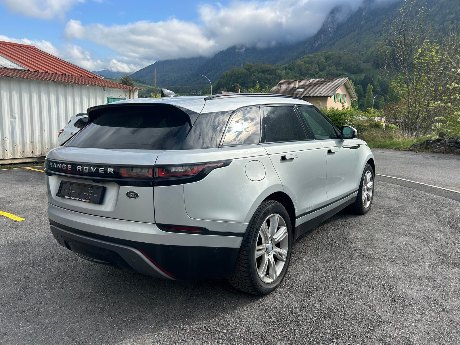 LAND ROVER Range Rover Velar D 240 SE Automatic, Diesel, Second hand / Used, Automatic - 5