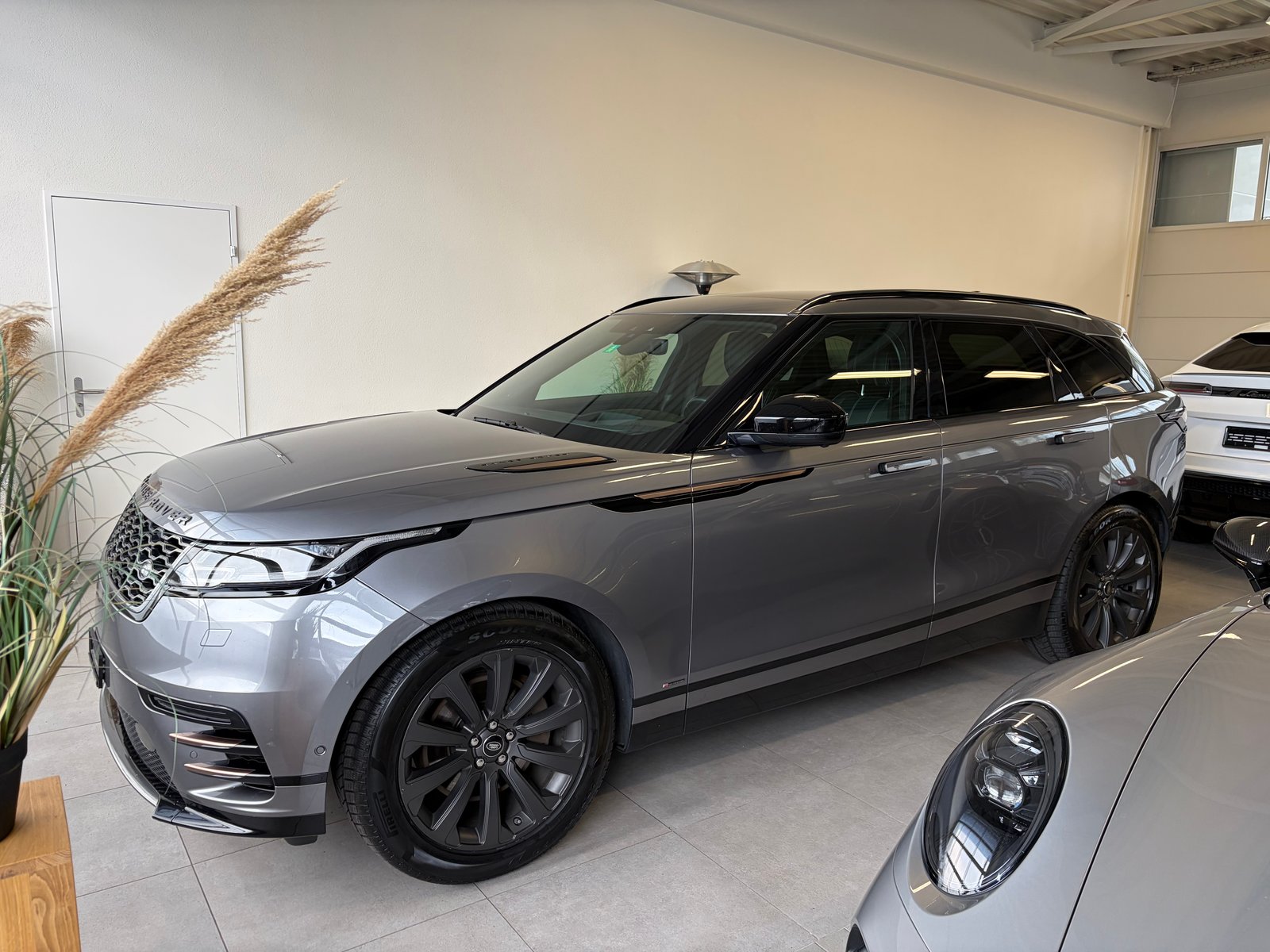 LAND ROVER Range Rover Velar R-Dynamic P 300 SE Automatic