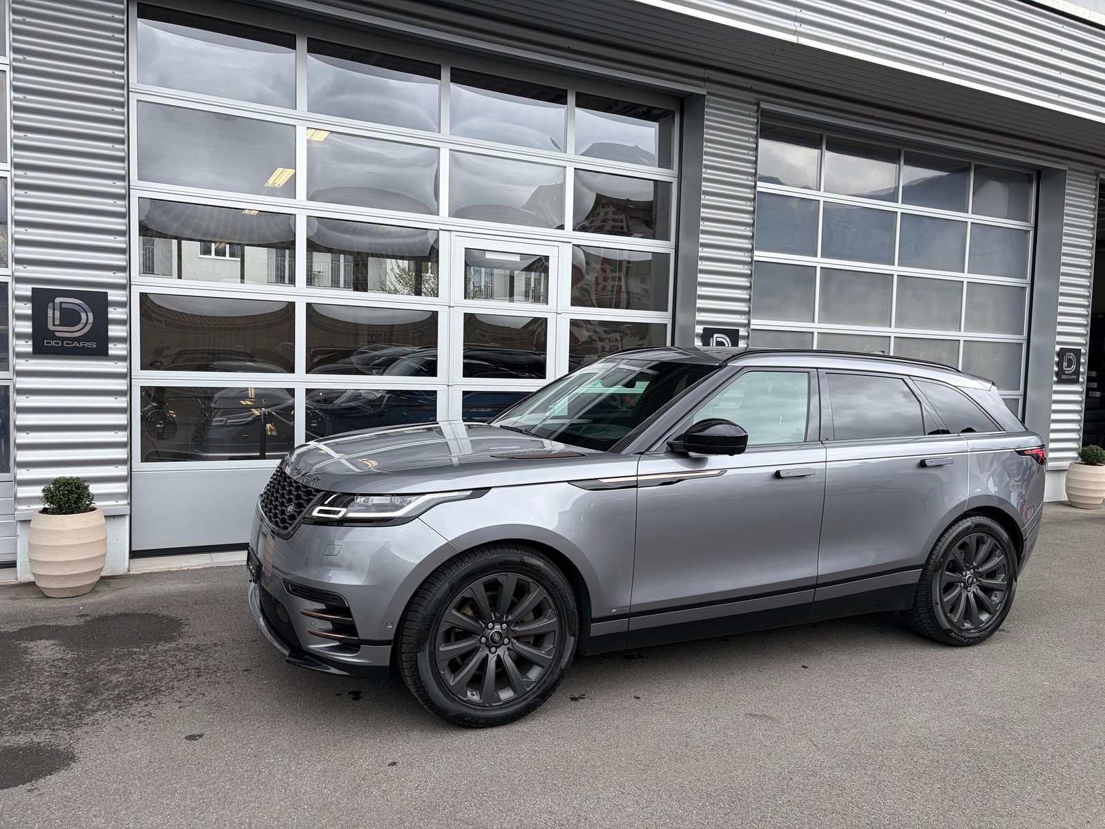 LAND ROVER Range Rover Velar R-Dynamic P 300 SE Automatic, Benzin, Occasion / Gebraucht, Automatik - 3