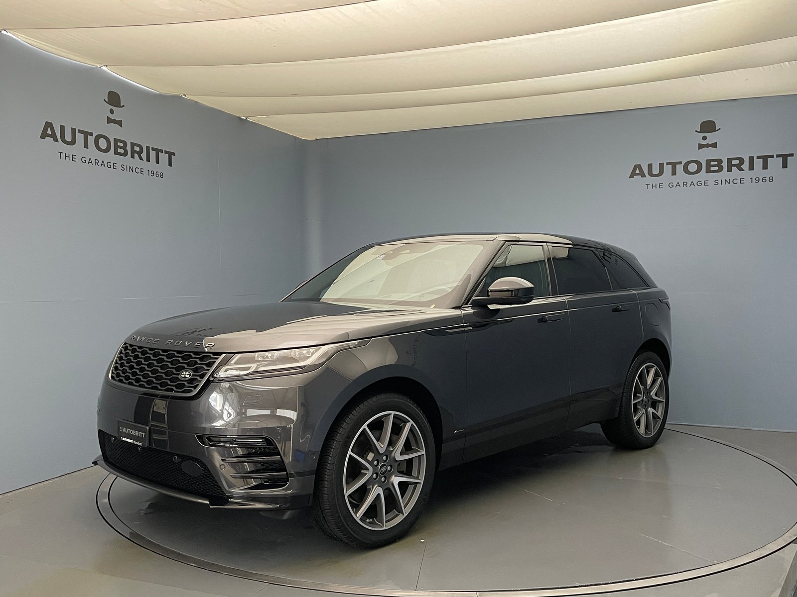 LAND ROVER Range Rover Velar 2.0 P400e R-Dynamic SE