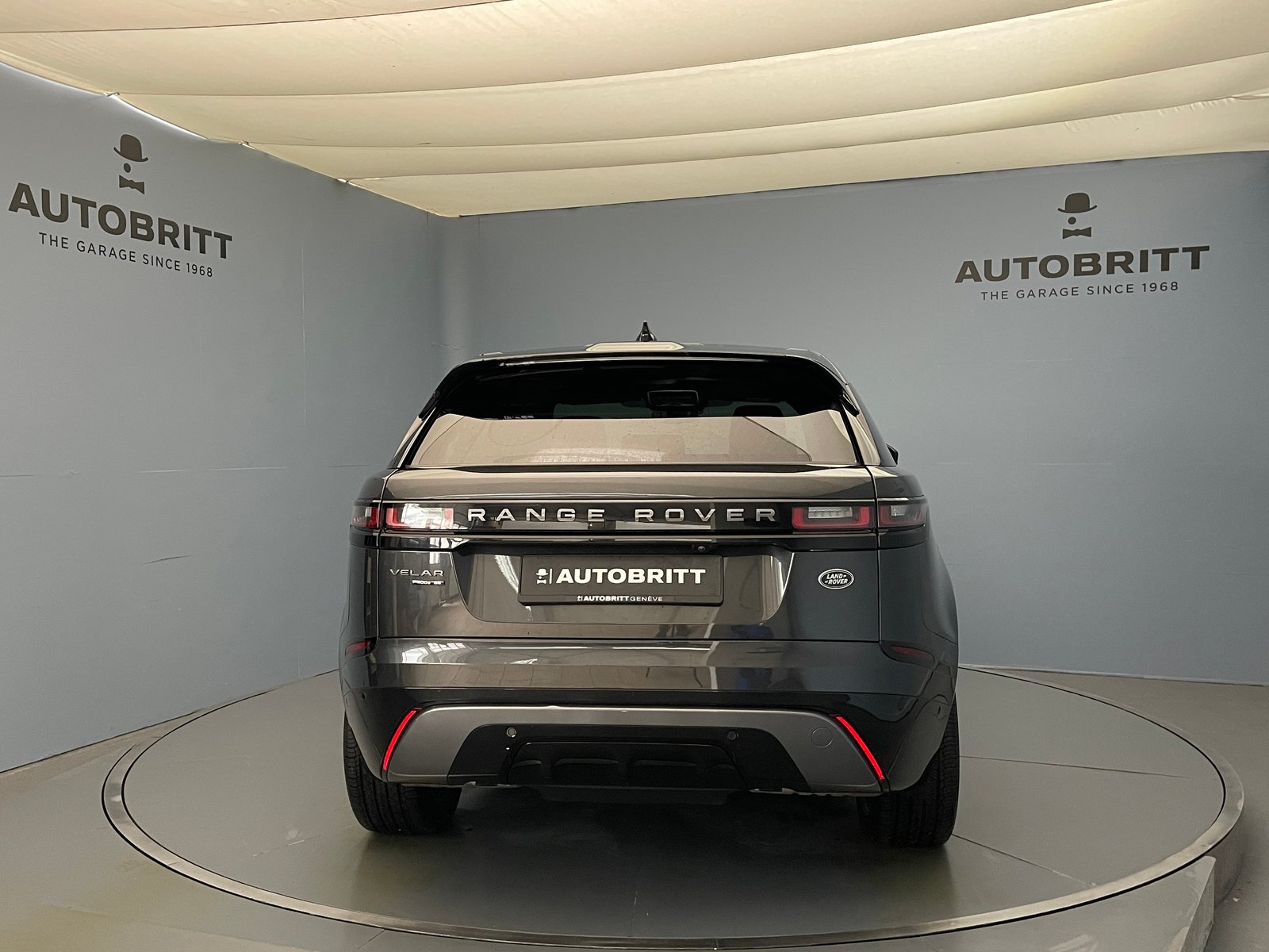 LAND ROVER Range Rover Velar 2.0 P400e R-Dynamic SE, Plug-in-Hybrid Benzin/Elektro, Occasion / Gebraucht, Automatik - 5