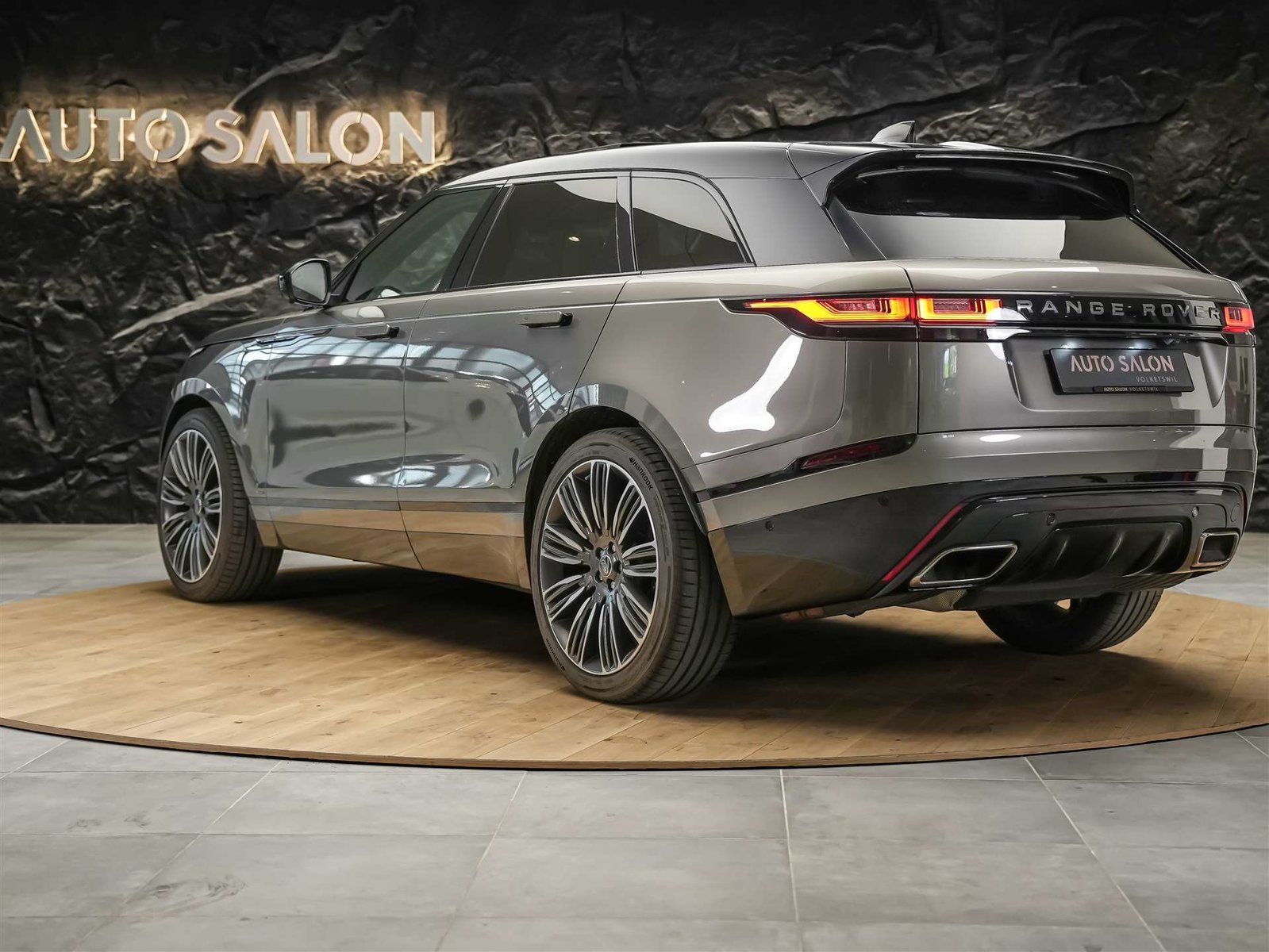 LAND ROVER Range Rover Velar 3.0 V6 R-Dynamic HSE *First Edi, Benzin, Occasion / Gebraucht, Automatik - 3
