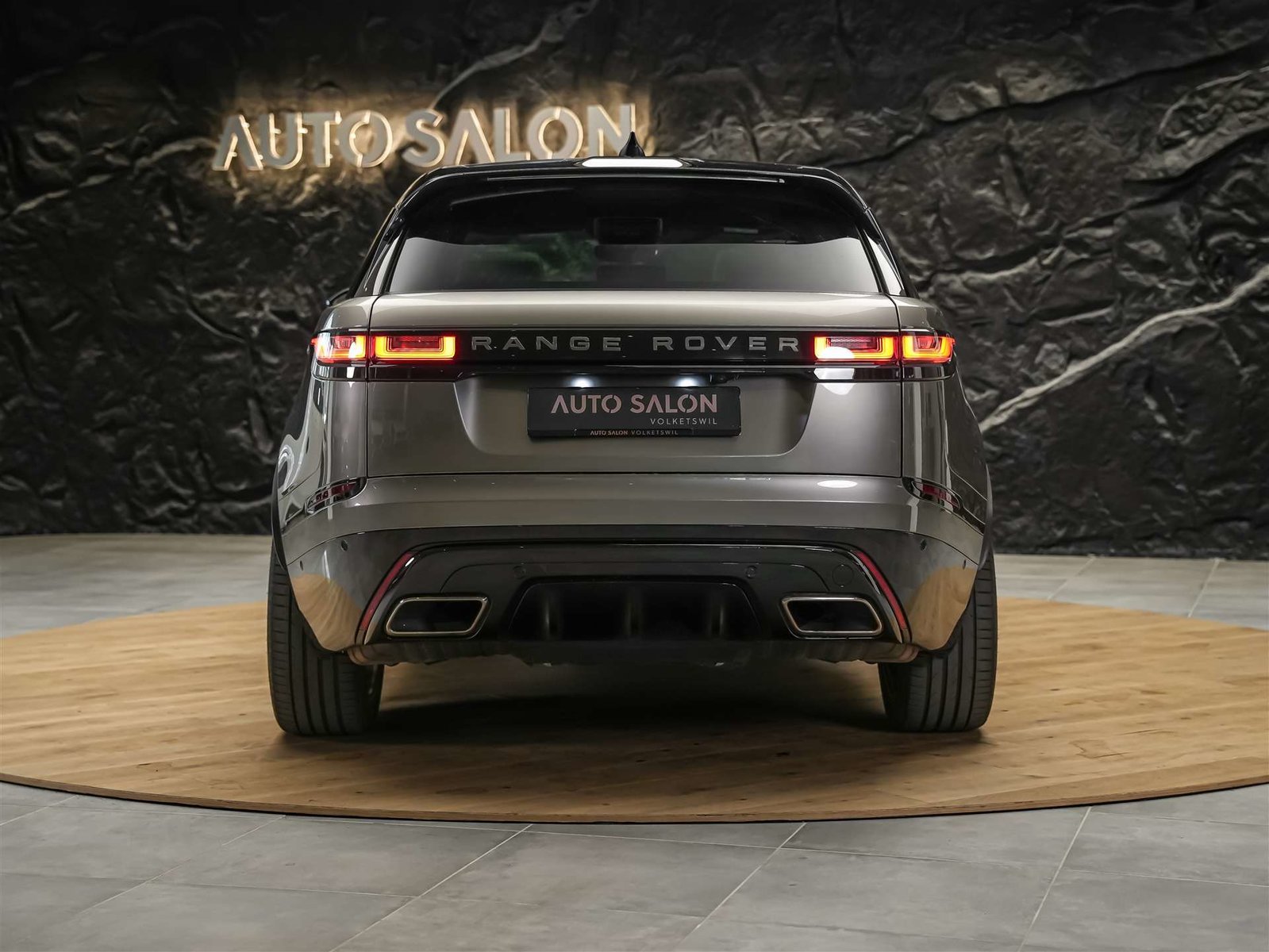 LAND ROVER Range Rover Velar 3.0 V6 R-Dynamic HSE *First Edi, Benzin, Occasion / Gebraucht, Automatik - 4