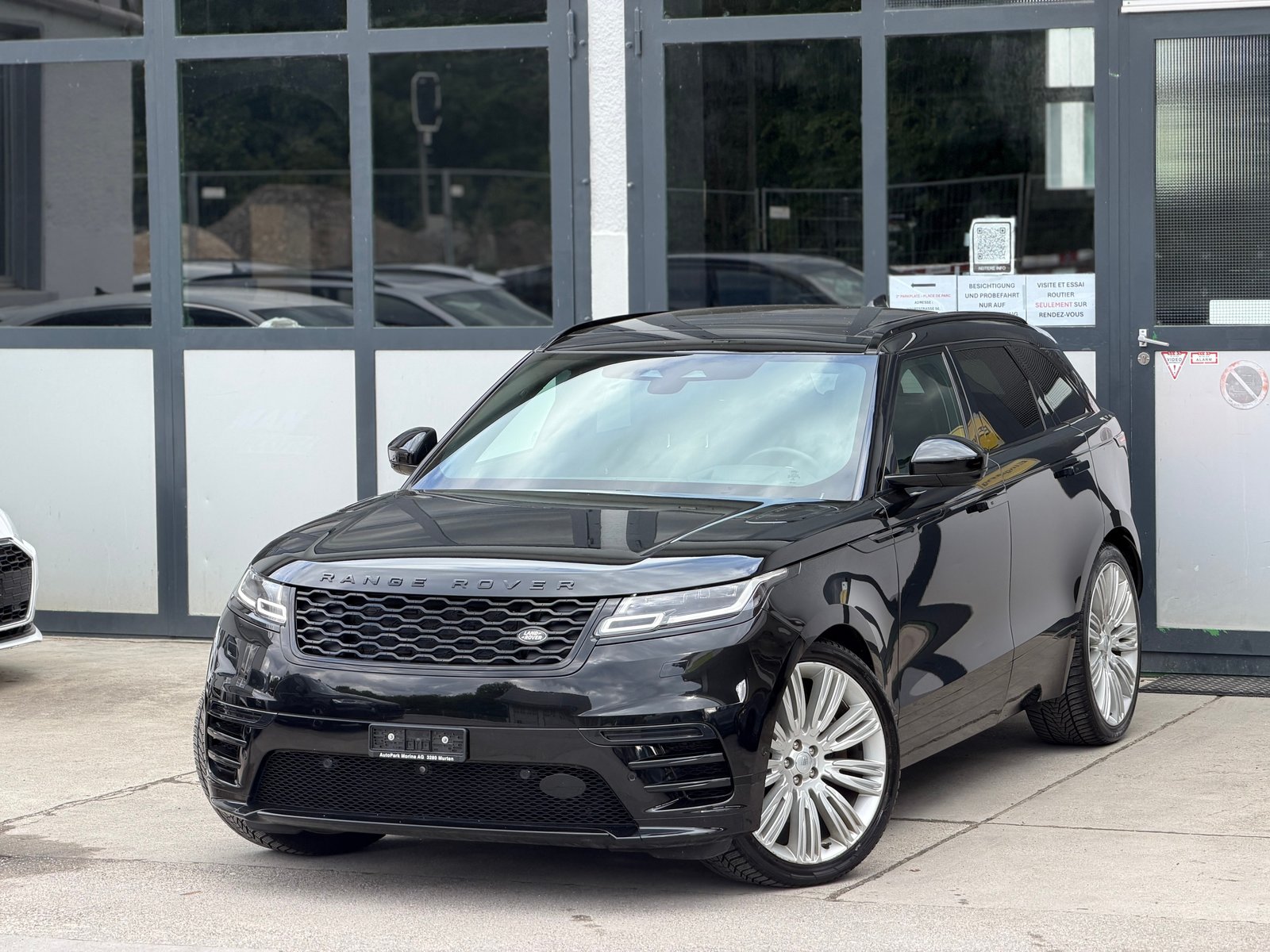 LAND ROVER Range Rover Velar R-Dynamic D 300 I6 MHEV SE Auto