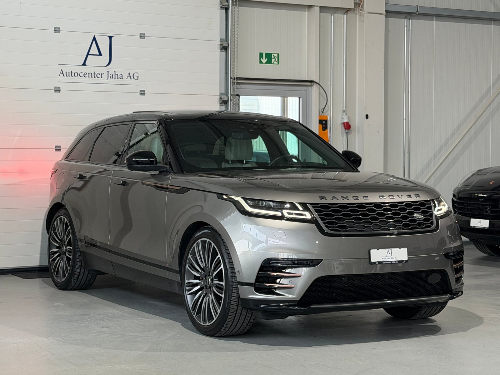LAND ROVER Range Rover Velar R-Dynamic P 380 HSE Automatic, Petrol, Second hand / Used, Automatic - 5