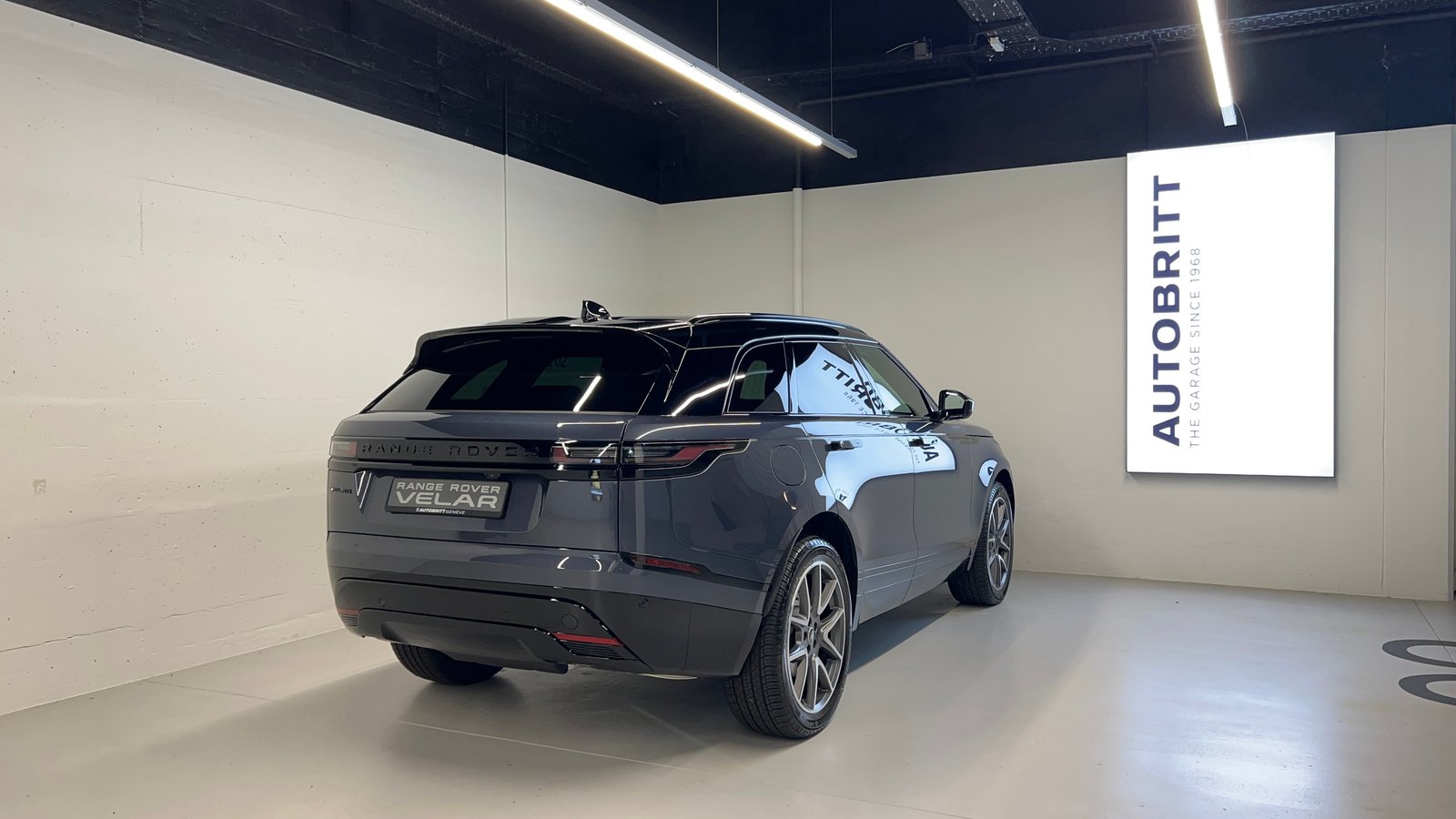 LAND ROVER Range Rover Velar 2.0 P400e Dynamic SE, Plug-in-Hybrid Petrol/Electric, Second hand / Used, Automatic - 2