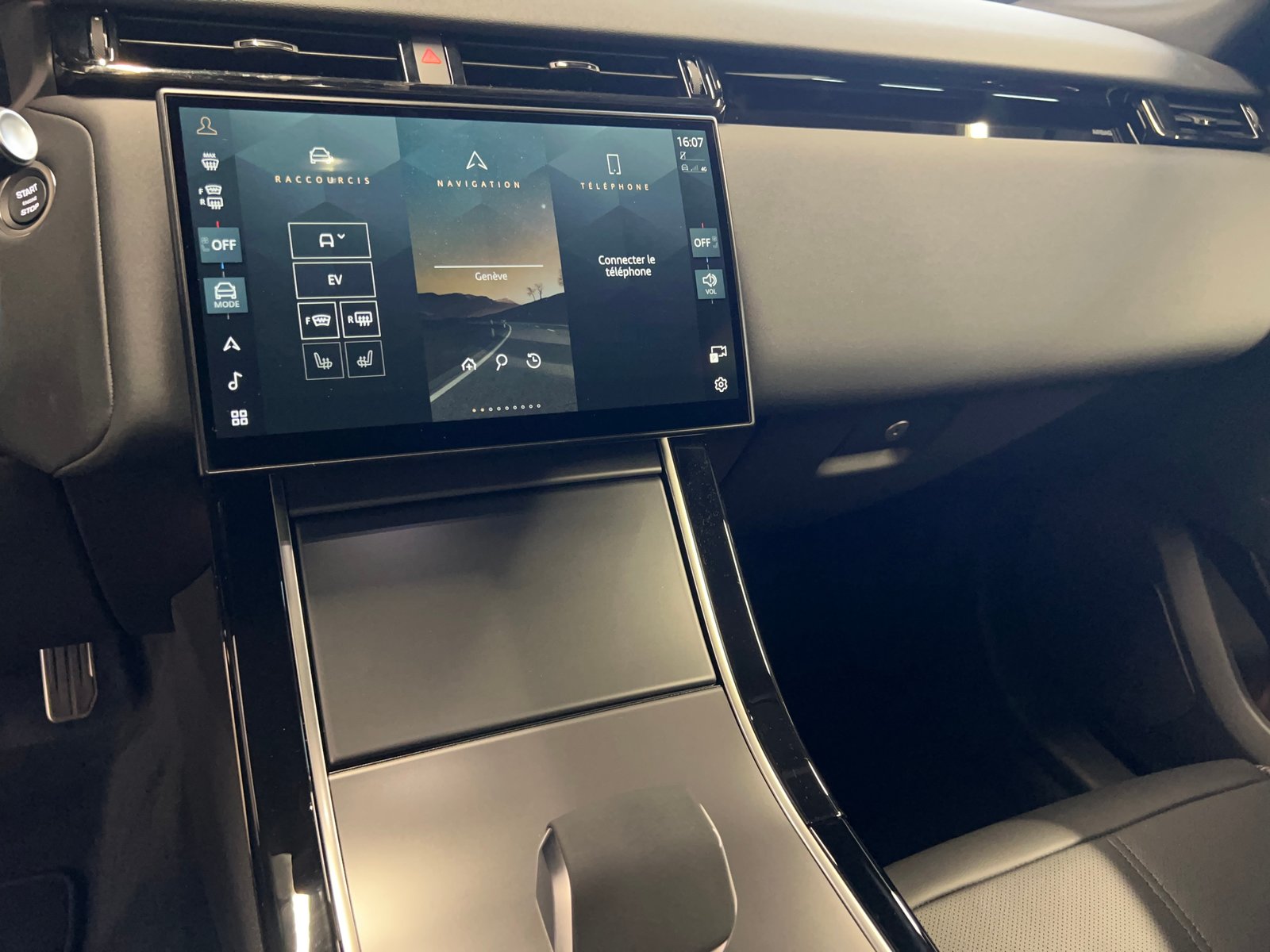 LAND ROVER Range Rover Velar 2.0 P400e Dynamic SE, Plug-in-Hybrid Petrol/Electric, Second hand / Used, Automatic - 5