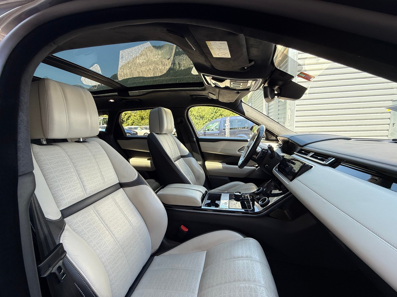 LAND ROVER Range Rover Velar D 300 First Edition Automatic, Diesel, Occasion / Utilisé, Automatique - 6