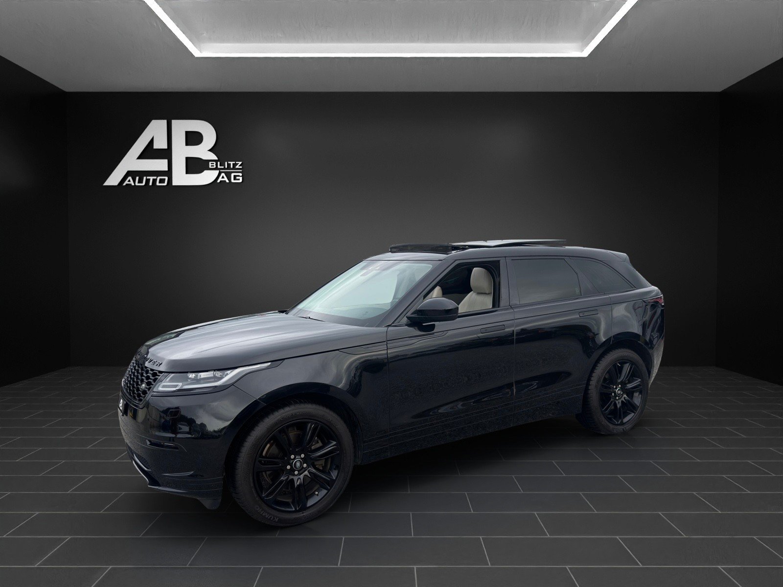 LAND ROVER Range Rover Velar R-Dynamic P 380 SE Automatic mi, Benzin, Occasion / Gebraucht, Automatik - 2