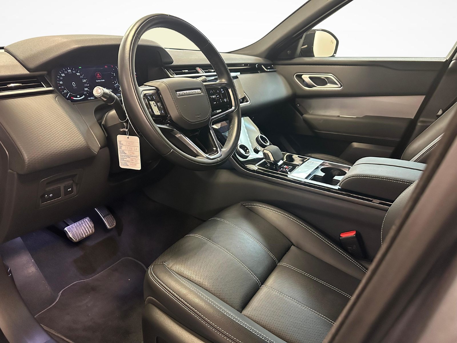 LAND ROVER Range Rover Velar 2.0 T R-Dynamic SE, Benzin, Occasion / Gebraucht, Automatik - 4