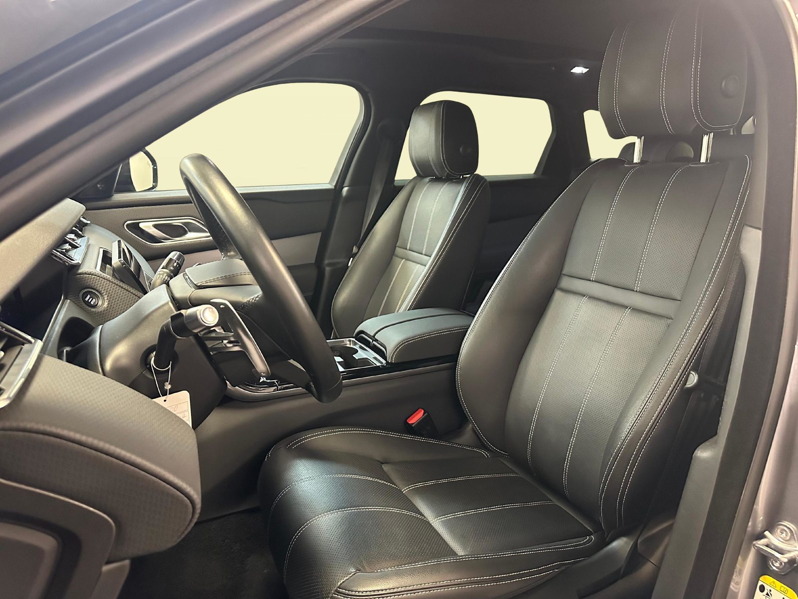 LAND ROVER Range Rover Velar 2.0 T R-Dynamic SE, Benzin, Occasion / Gebraucht, Automatik - 5