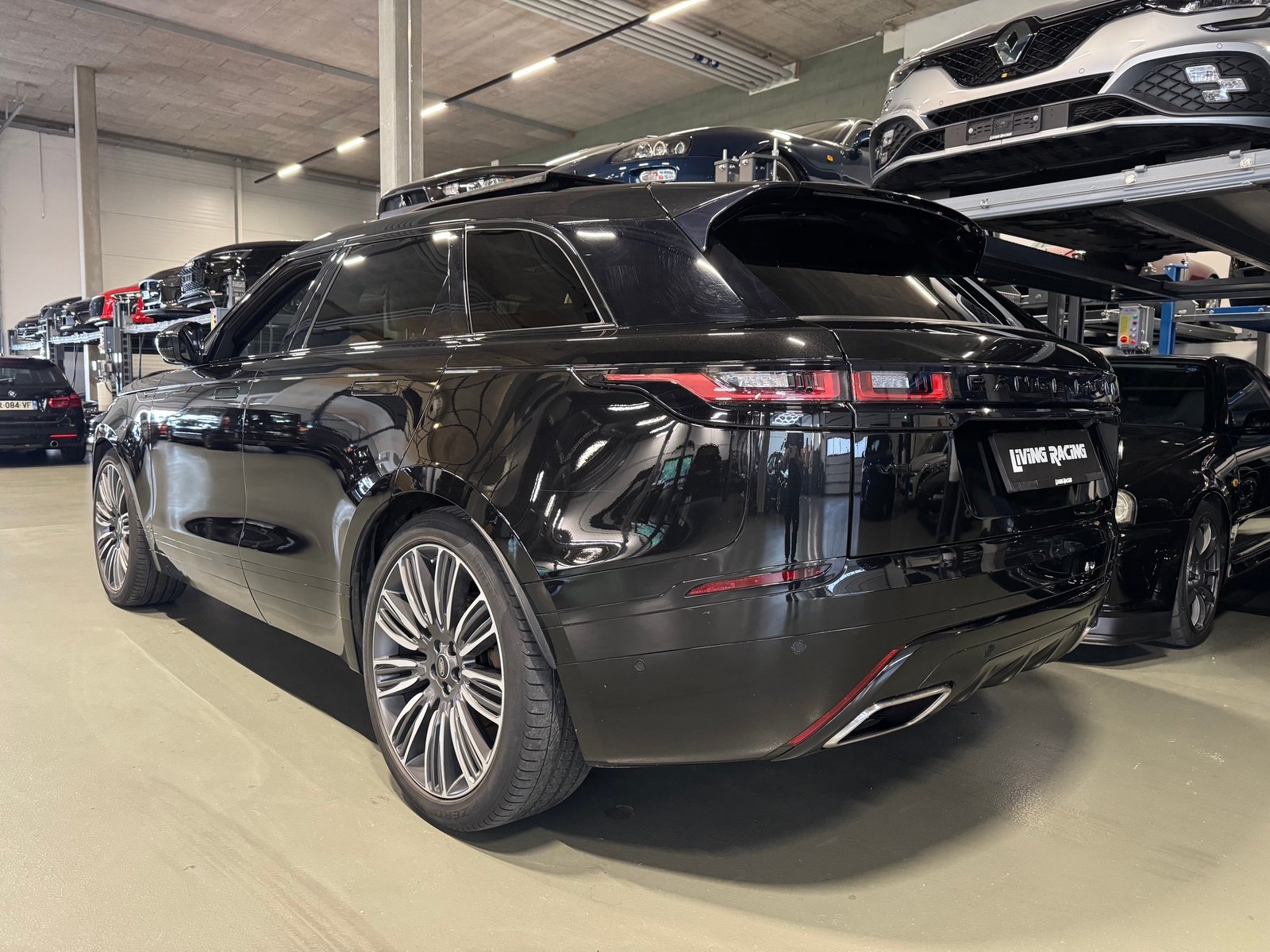 LAND ROVER Range Rover Velar R-Dynamic D 275 Automatic, Diesel, Second hand / Used, Automatic - 3