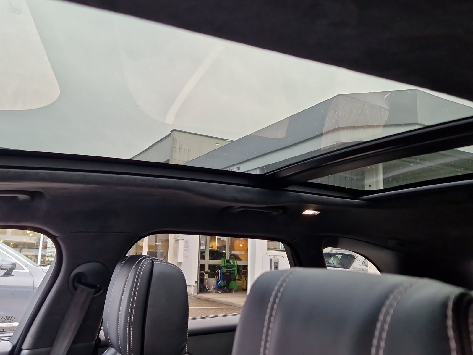 LAND ROVER Range Rover Velar 5.0 V8 SVA-Dynamic Edition, Petrol, Second hand / Used, Automatic - 7