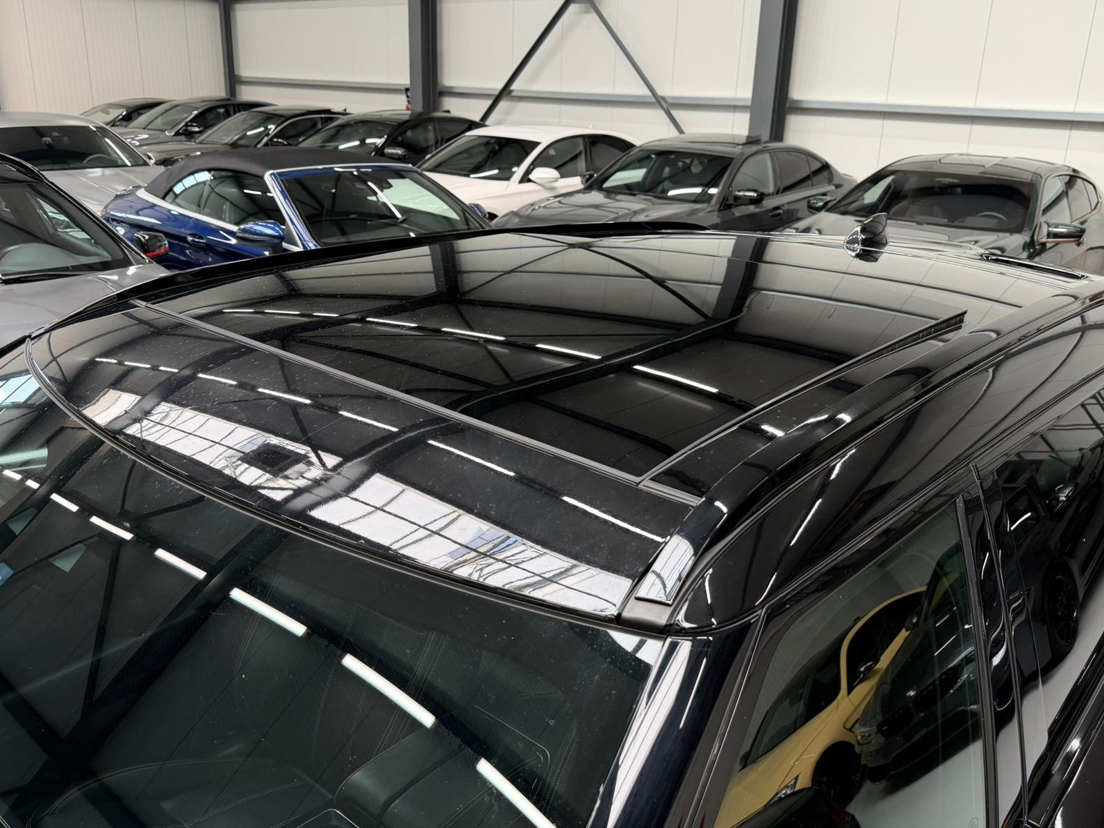 LAND ROVER Range Rover Velar R-Dynamic P 300 SE Automatic, Essence, Occasion / Utilisé, Automatique - 4