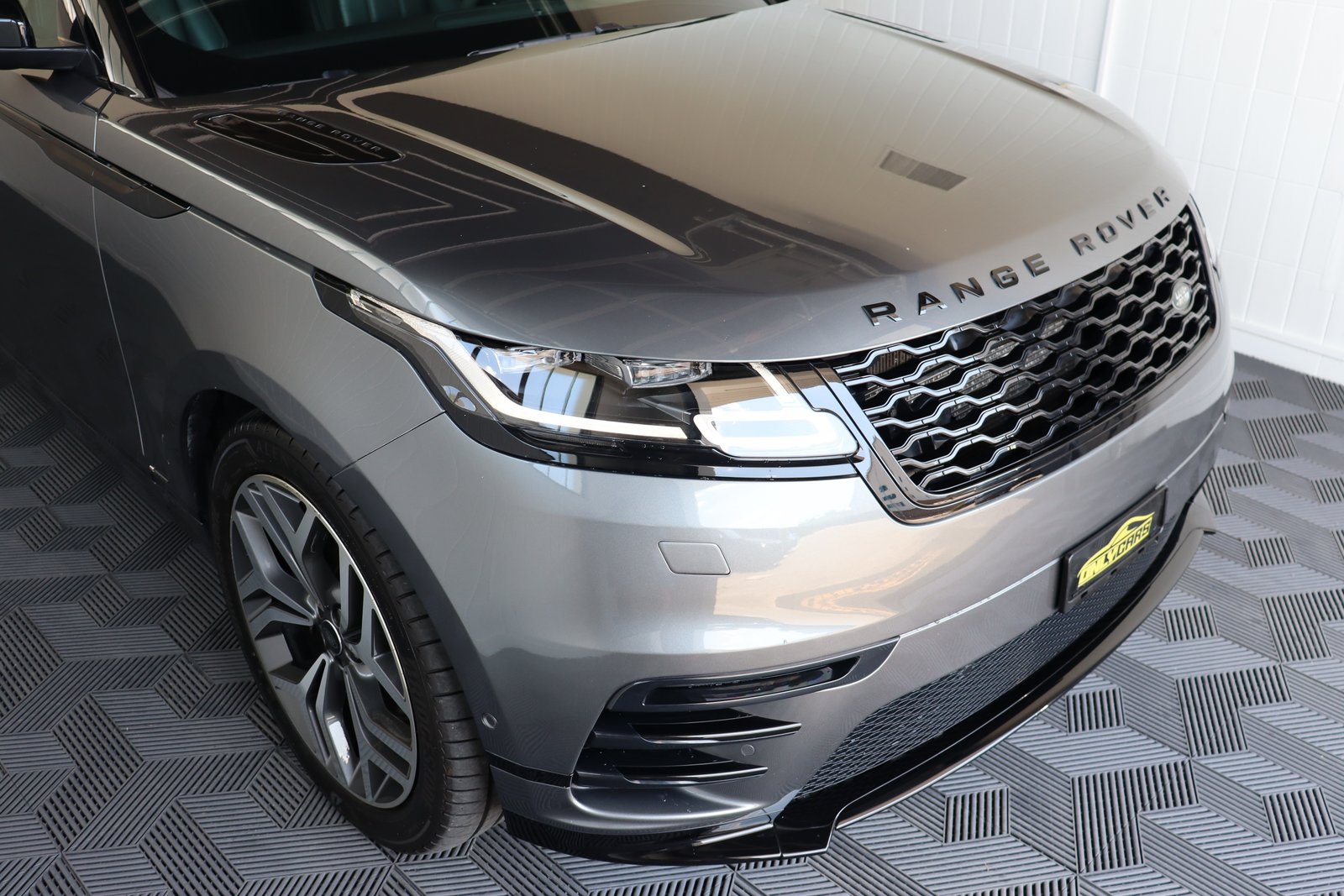 LAND ROVER Range Rover Velar R-Dynamic D 300 S Automatic, Diesel, Second hand / Used, Automatic - 3