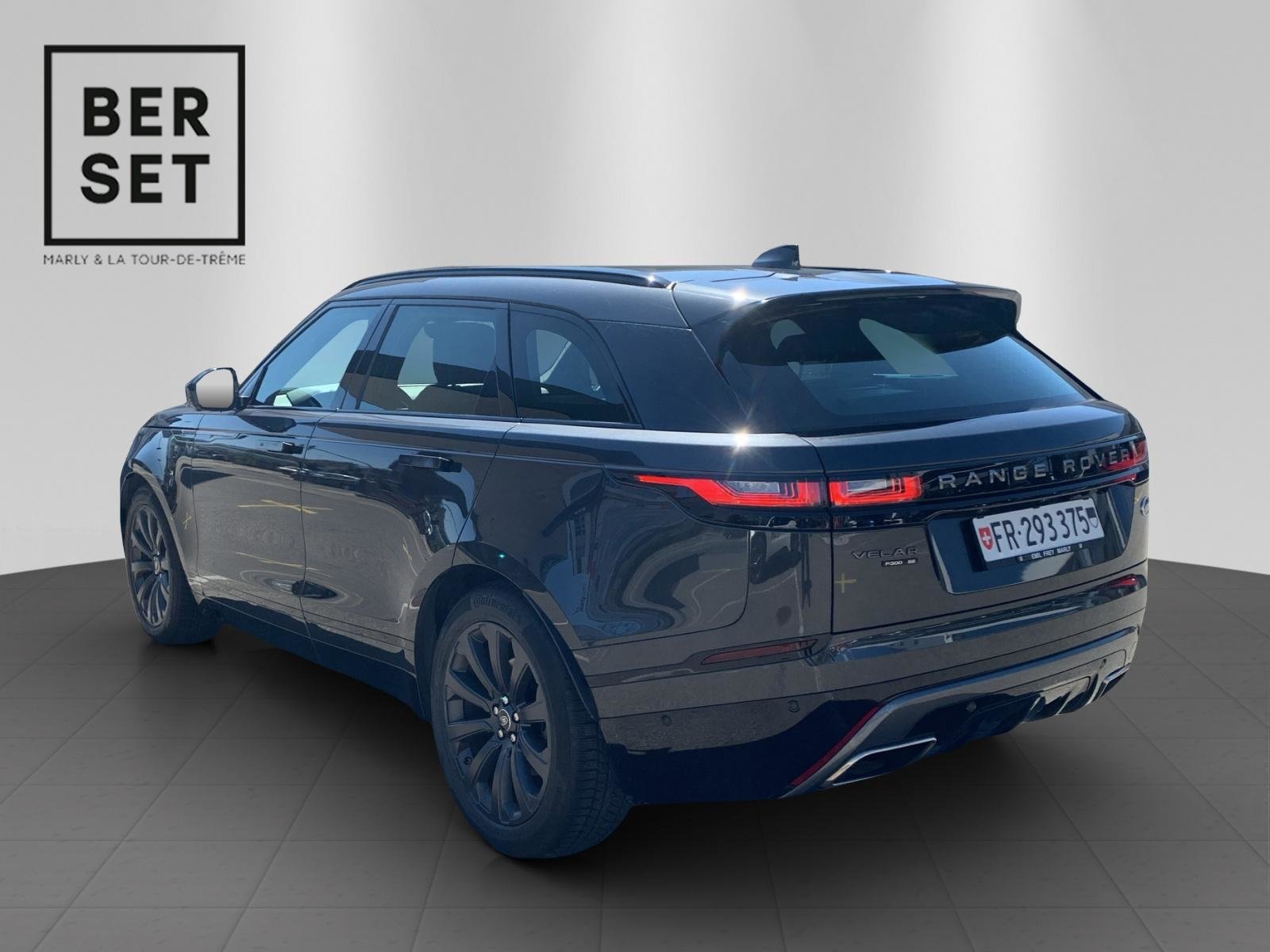 LAND ROVER Range Rover Velar 2.0 T 300 R-Dynamic SE, Petrol, Second hand / Used, Automatic - 4