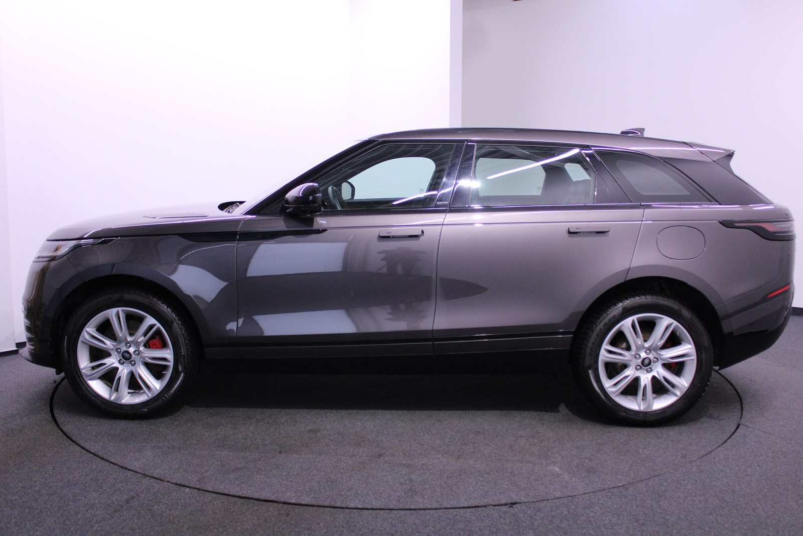 LAND ROVER Range Rover Velar 2.0 P400e R-Dynamic HSE, Plug-in-Hybrid Petrol/Electric, Second hand / Used, Automatic - 6