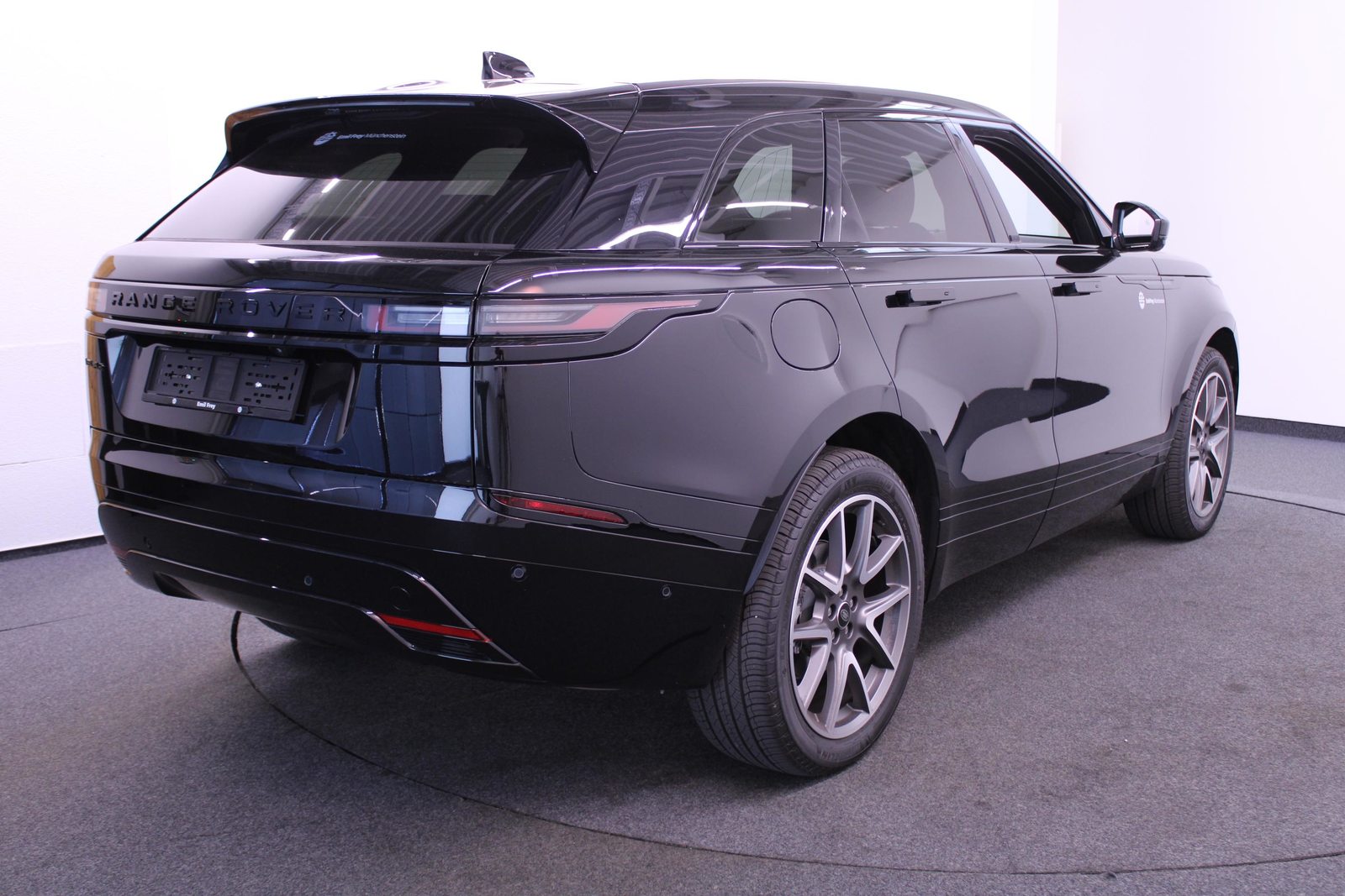 LAND ROVER Range Rover Velar 2.0 P400e Dynamic SE, Plug-in-Hybrid Petrol/Electric, Second hand / Used, Automatic - 5