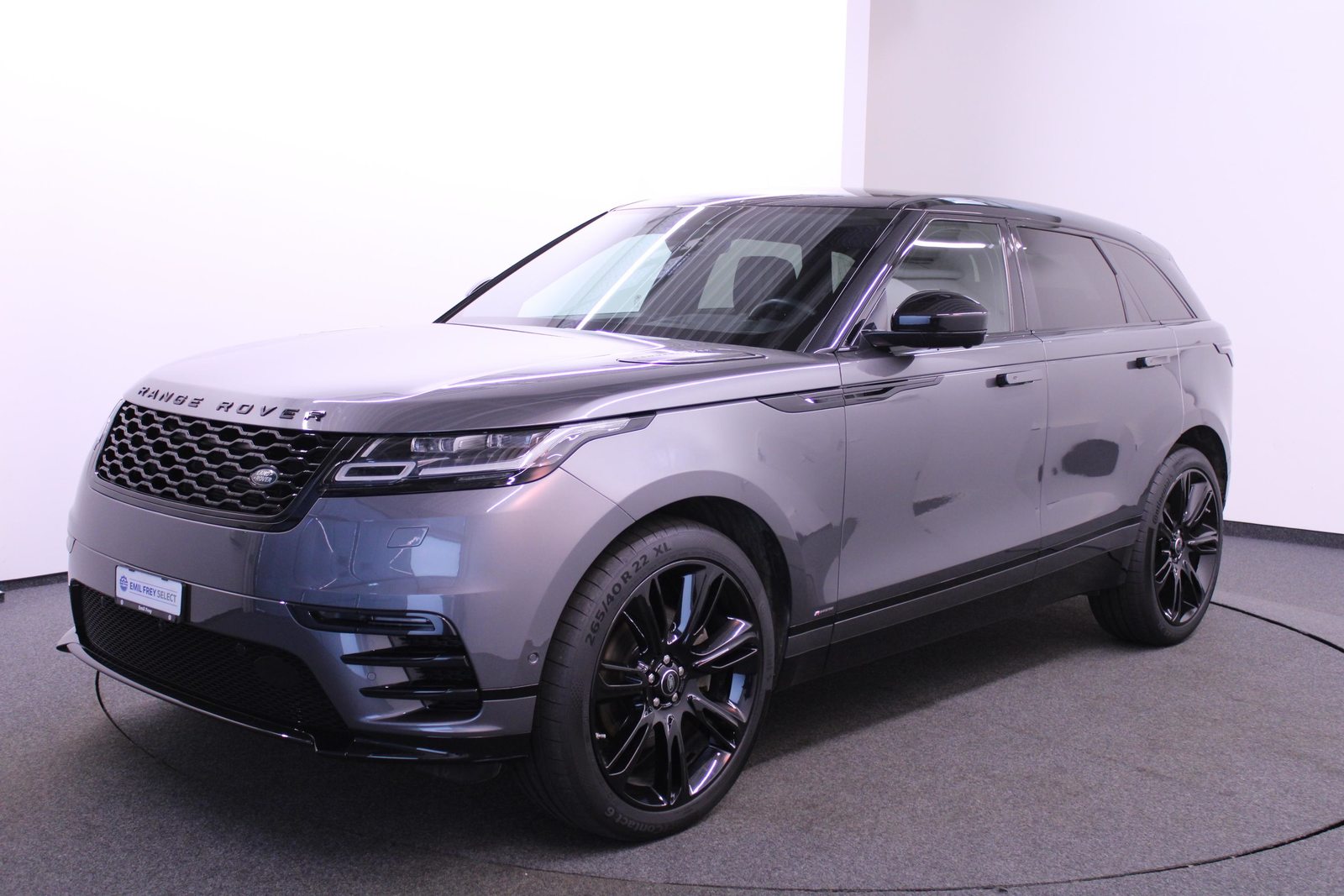 LAND ROVER Range Rover Velar 2.0 T 300 R-Dynamic HSE *LEASING 1.99%*