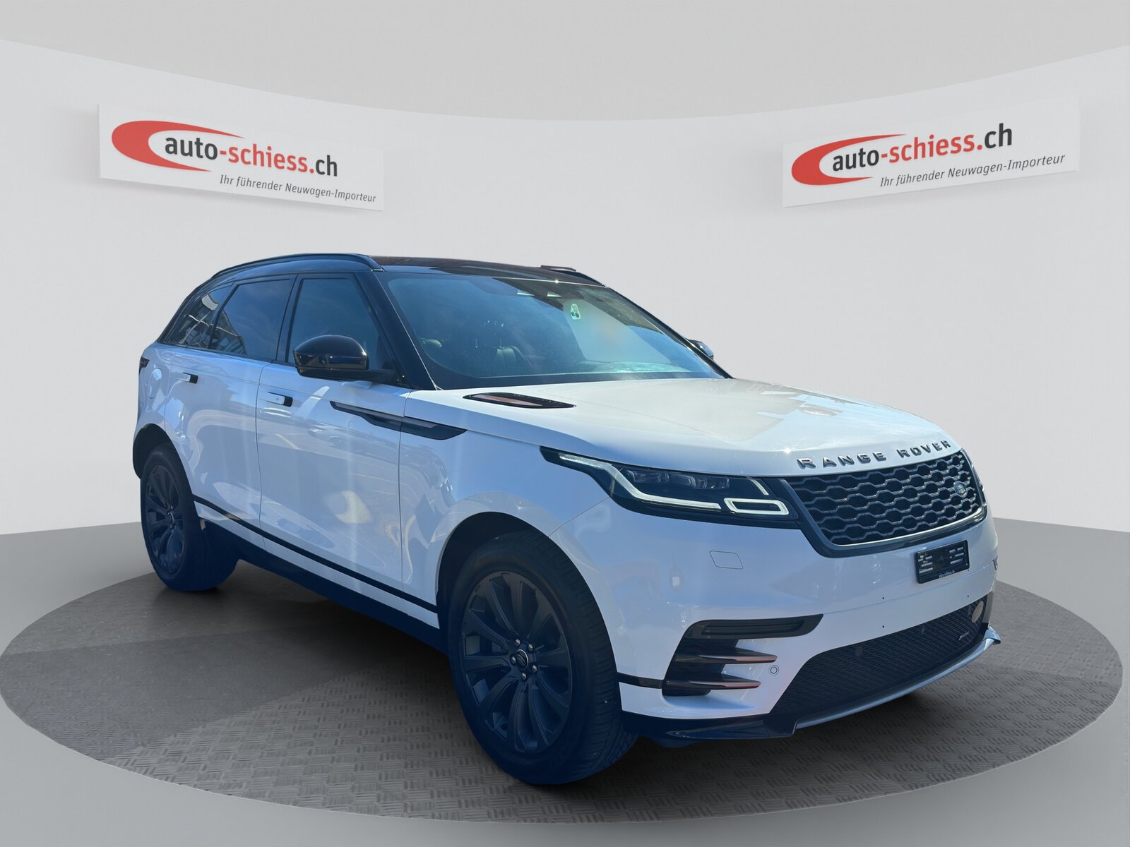 LAND ROVER Range Rover Velar R-Dynamic D 200 SE Automatic Bi