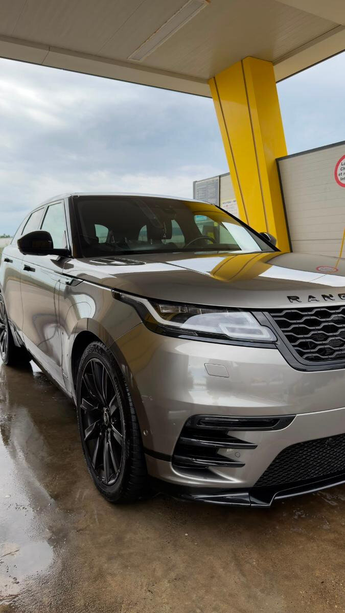 LAND ROVER Range Rover Velar 2.0 T 300 R-Dynamic HSE