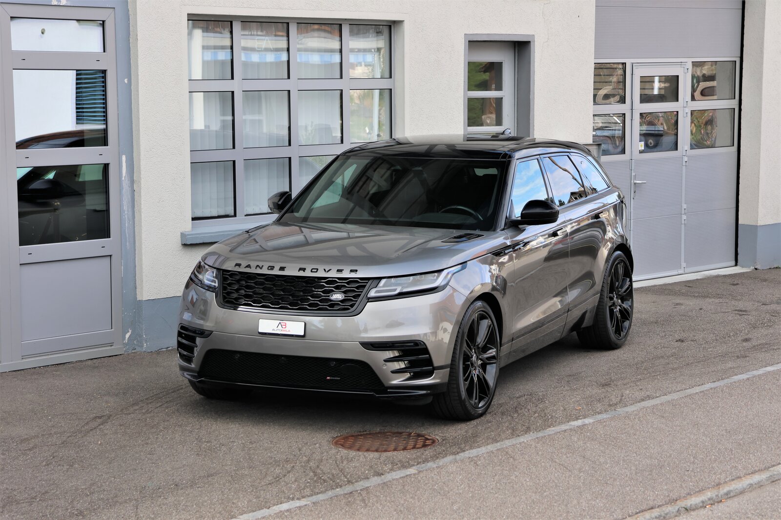 LAND ROVER Range Rover Velar R-Dynamic P 400 HSE Automatic (CH) + 2.5T