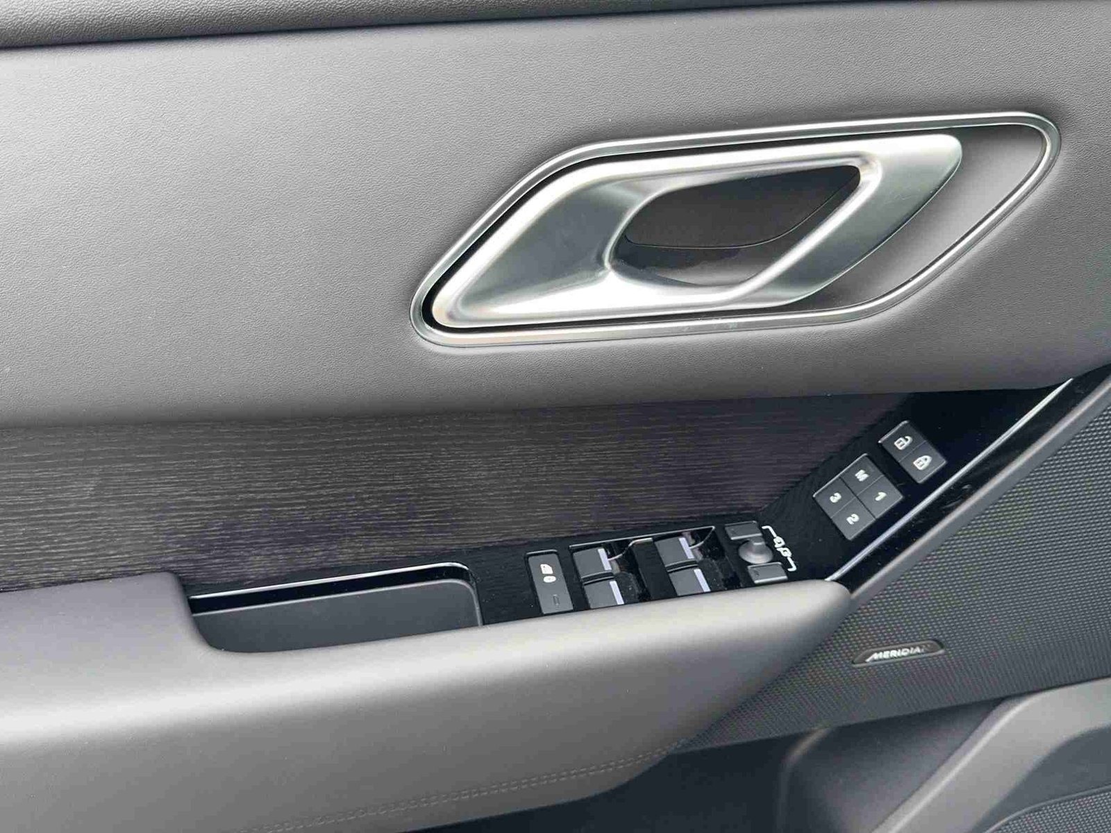 LAND ROVER Range Rover Velar 3.0 DI6 300 Dynamic HSE, Mild-Hybrid Diesel/Electric, Ex-demonstrator, Automatic - 7