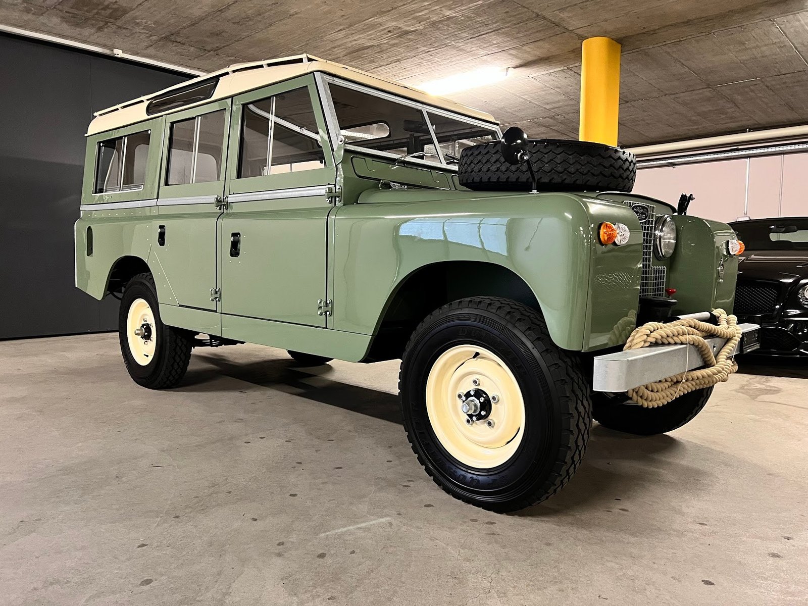 LAND ROVER Serie IIa 109 SW Avus Classic / Komplettrestaurat, Benzin, Oldtimer, Handschaltung - 4