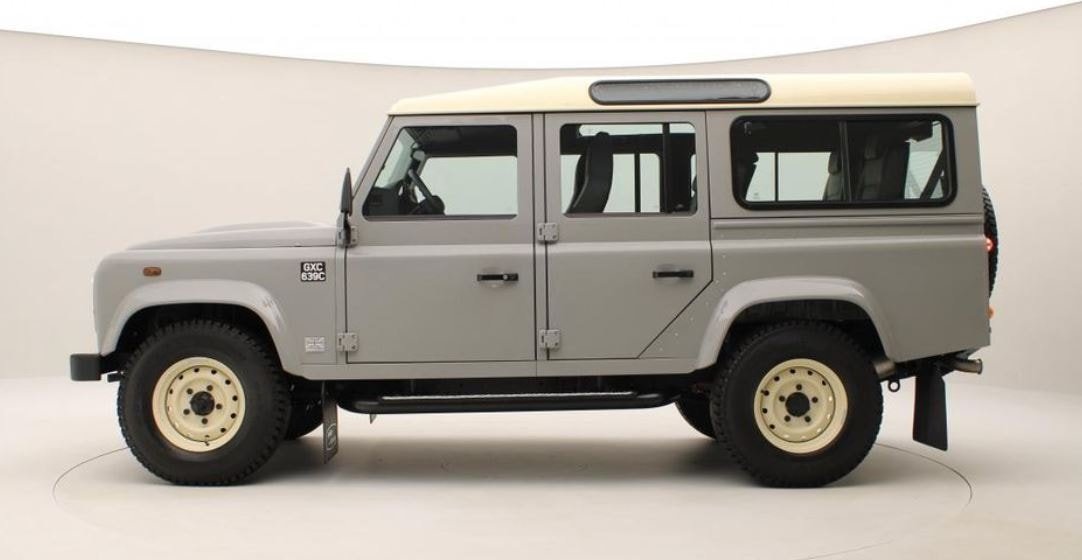 LAND ROVER Works V8 ISLAY Edition, Petrol, New car - 2