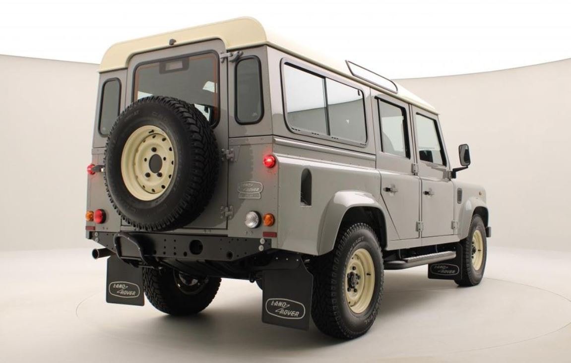 LAND ROVER Works V8 ISLAY Edition, Petrol, New car - 4