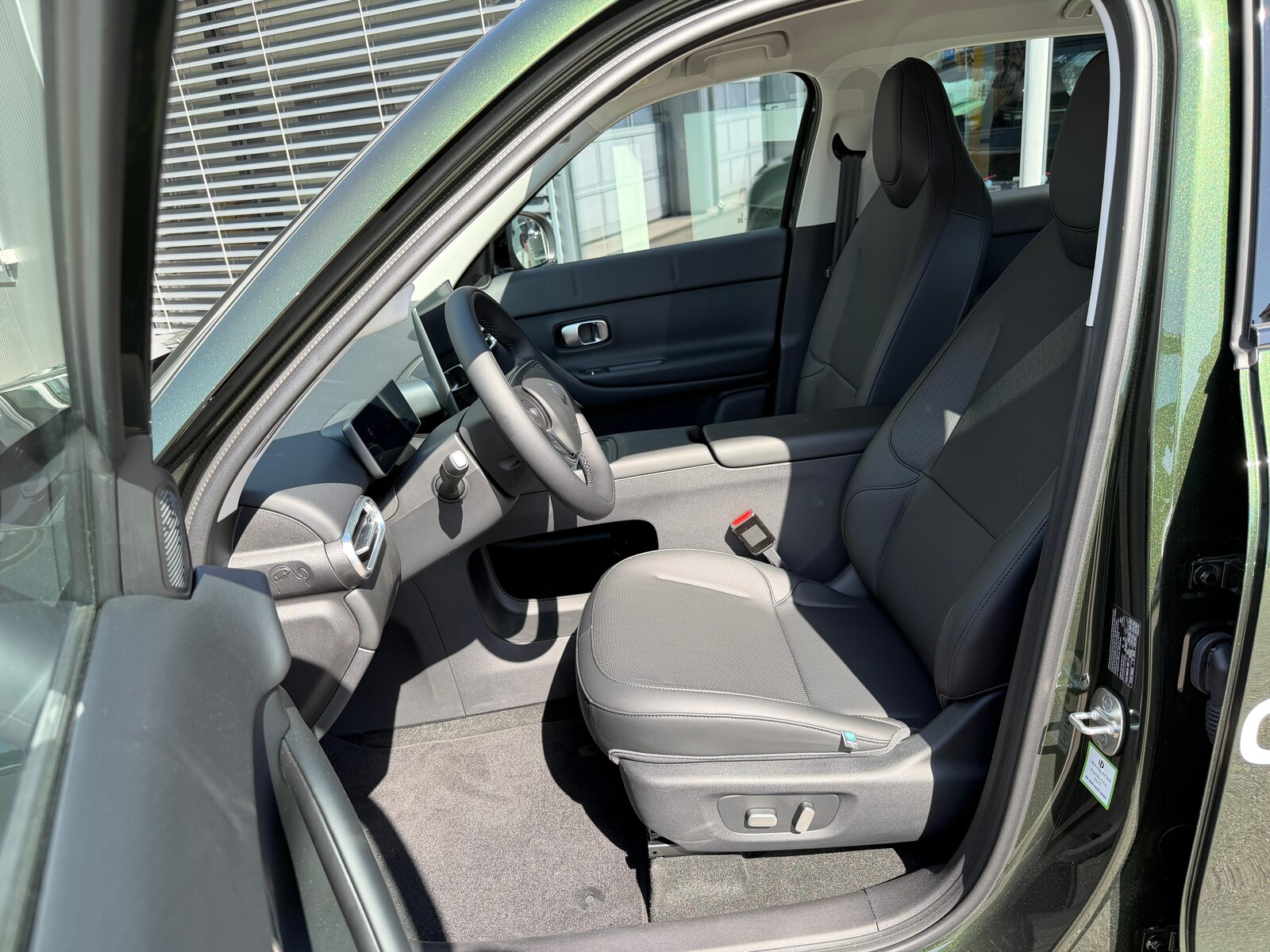 LEAPMOTOR B03X EV, Electric, New car, Automatic - 3
