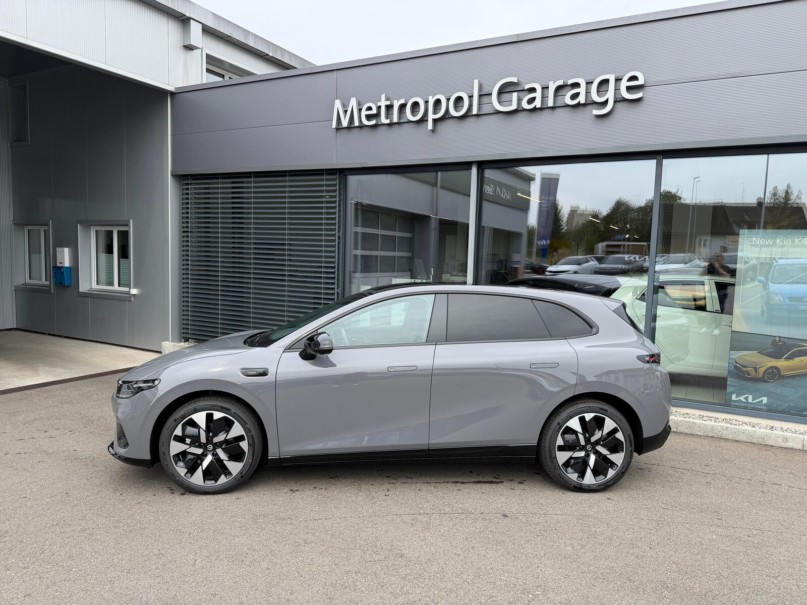 LEAPMOTOR B05 EV, Electric, New car, Automatic - 2