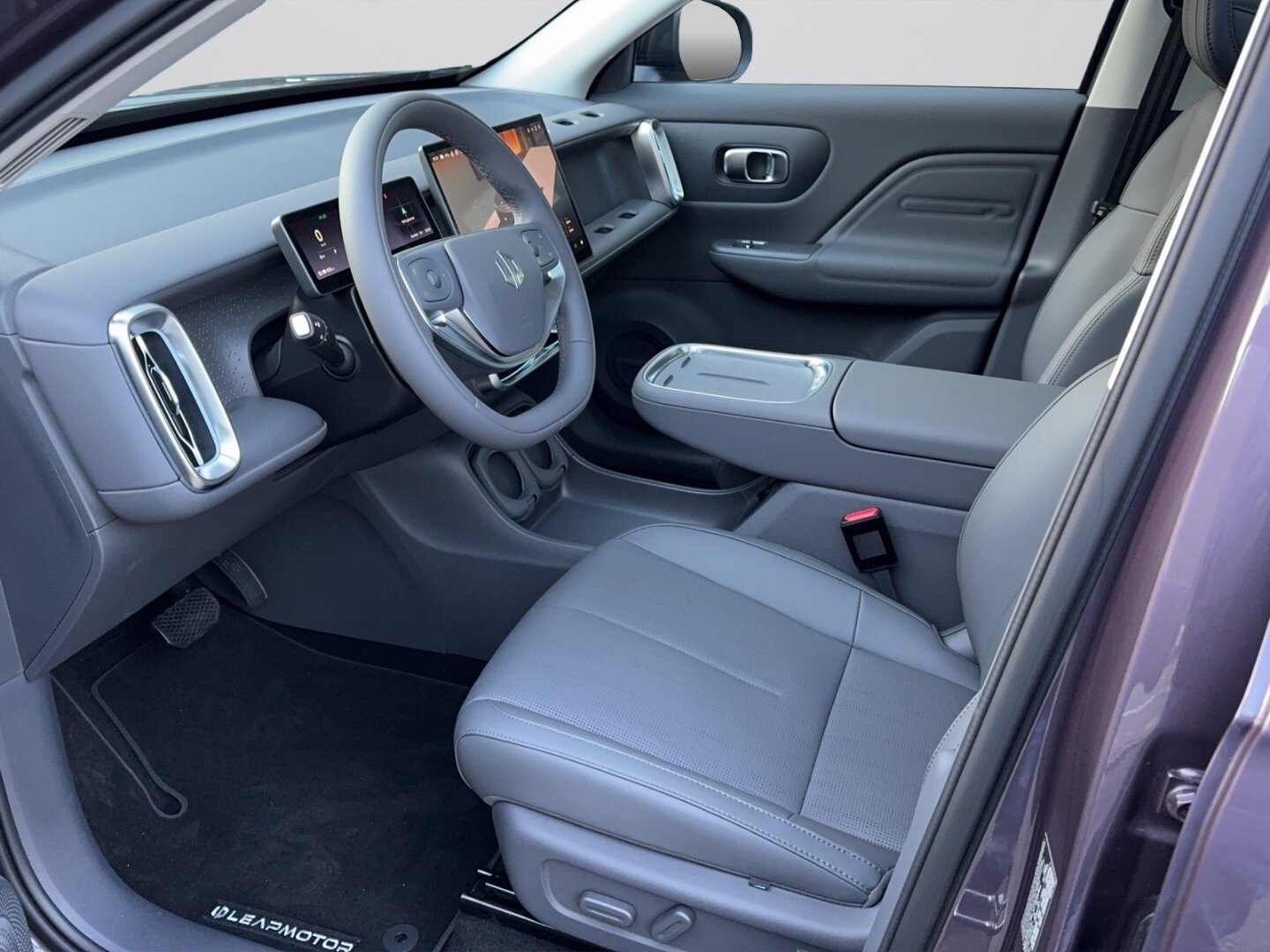 LEAPMOTOR B10 1.5 Hybrid EV, Voll-Hybrid Benzin/Elektro, Neuwagen, Automatik - 5