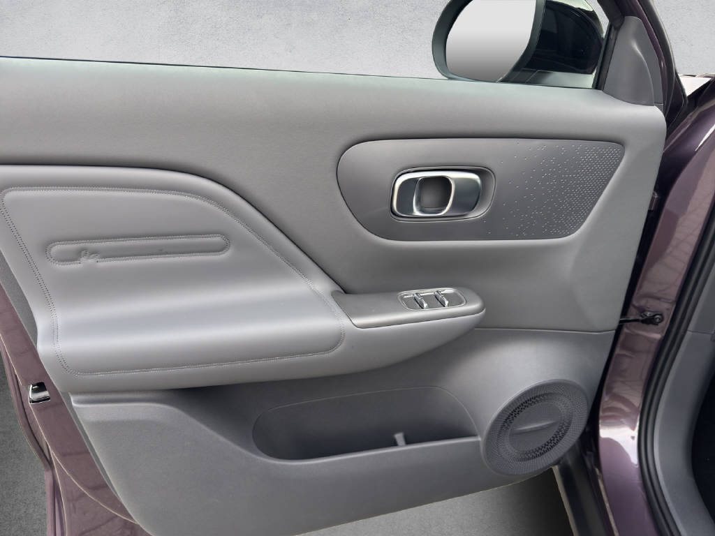 LEAPMOTOR B10 1.5 Hybrid EV, Plug-in-Hybrid Petrol/Electric, New car, Automatic - 3