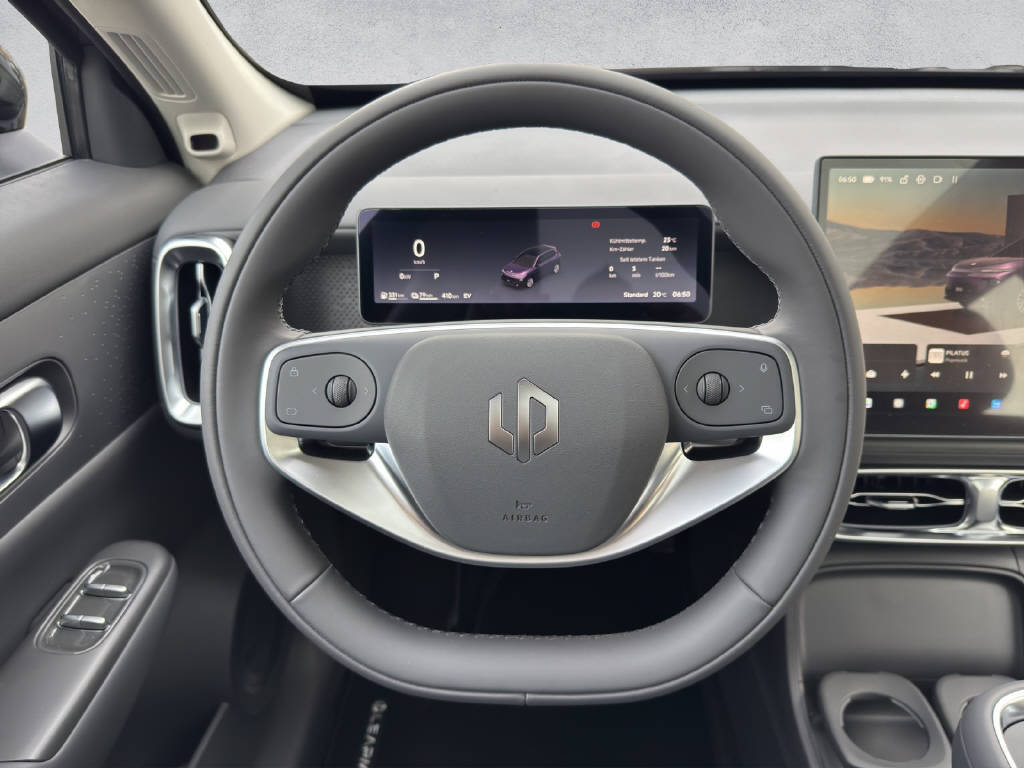 LEAPMOTOR B10 1.5 Hybrid EV, Plug-in-Hybrid Petrol/Electric, New car, Automatic - 6