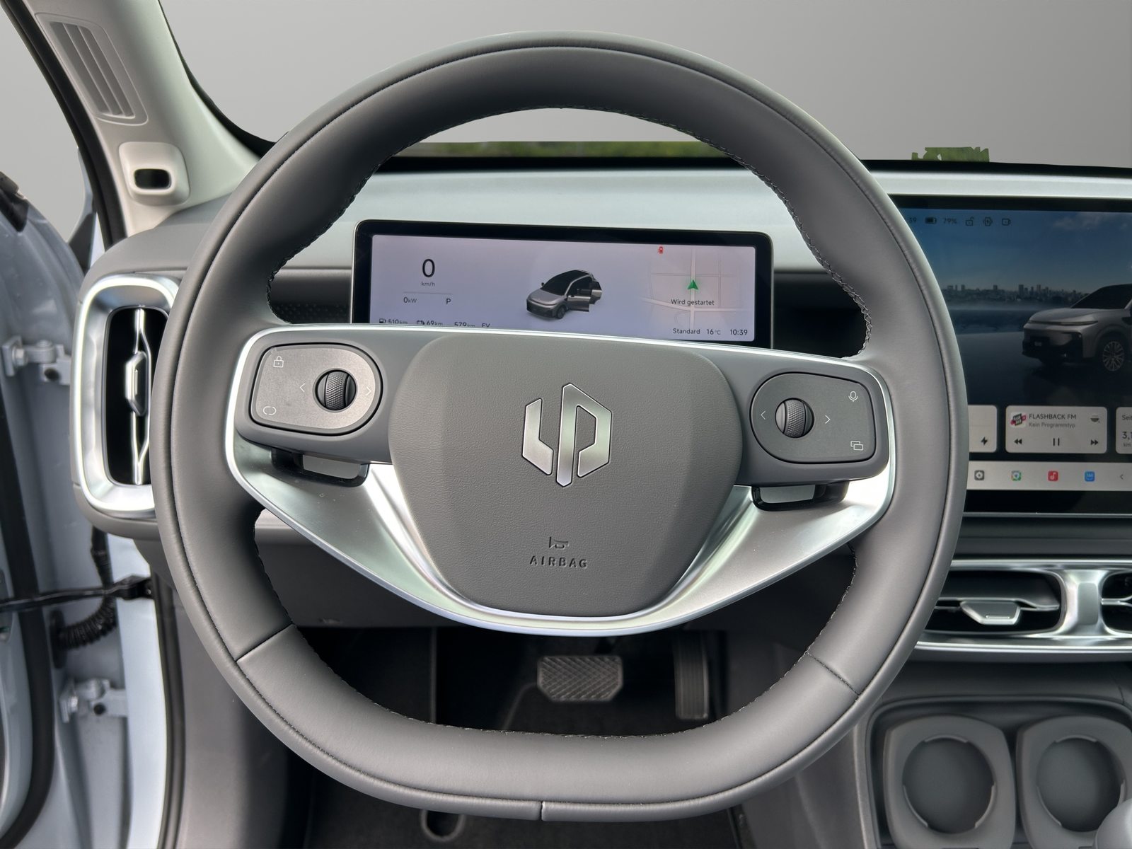 LEAPMOTOR B10 1.5 Hybrid EV, Full-Hybrid Petrol/Electric, New car, Automatic - 5