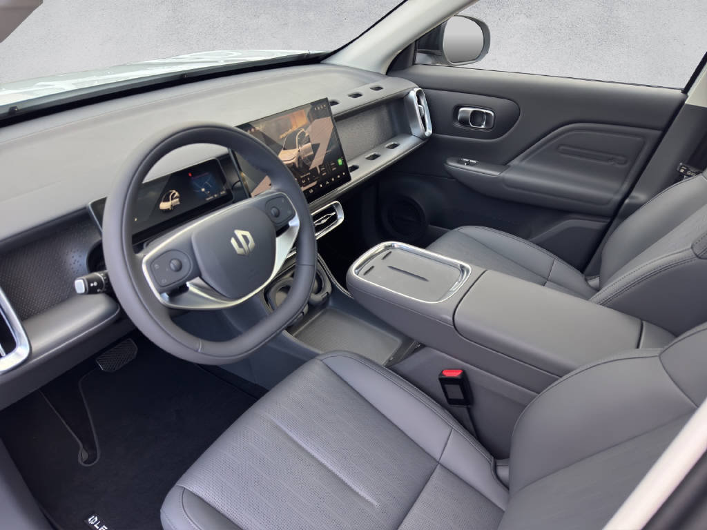 LEAPMOTOR B10 EV, Electric, New car, Automatic - 4